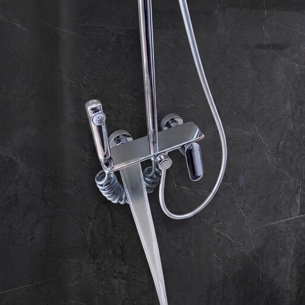 Củ sen đúc đồng với núm vặn điều khiển và vòi xịt vệ sinh tăng áp mã SKL23