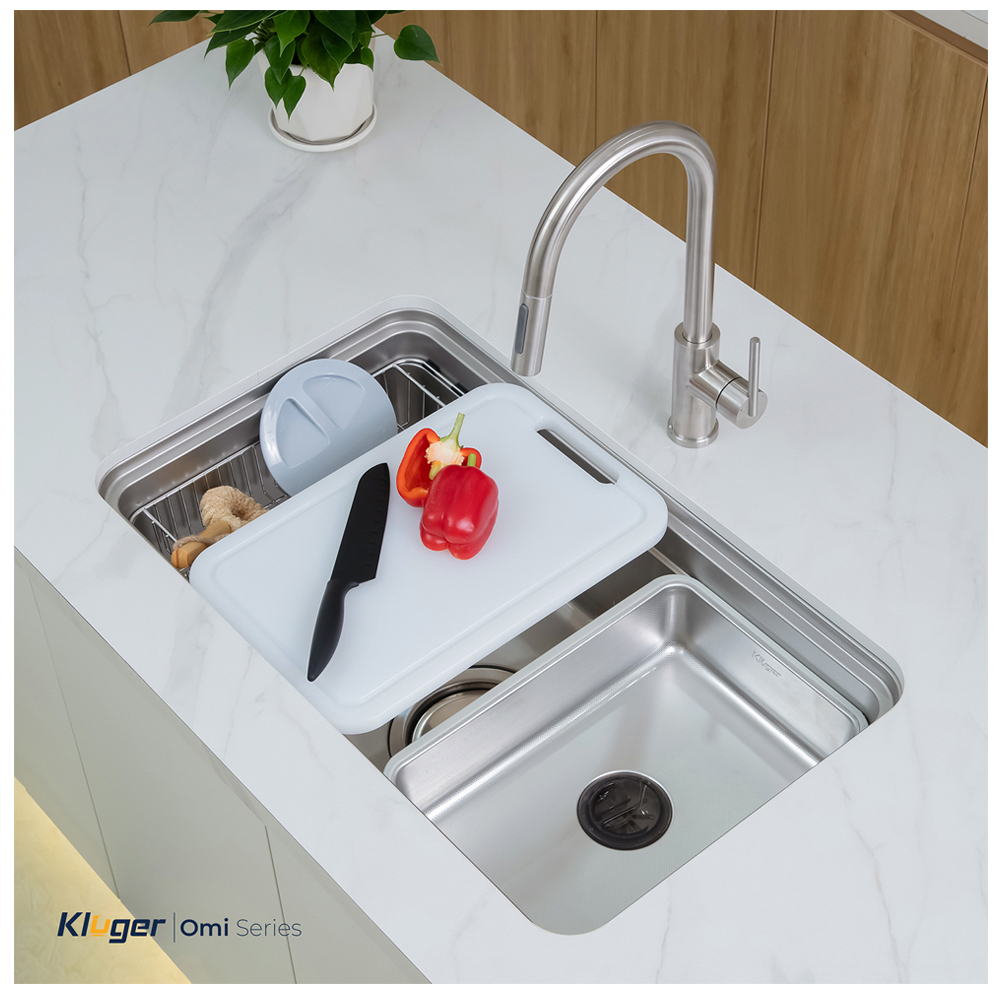 Thiết kế phòng bếp tối giản tinh tế với chậu rửa bát Kluger KO7847FS Plus