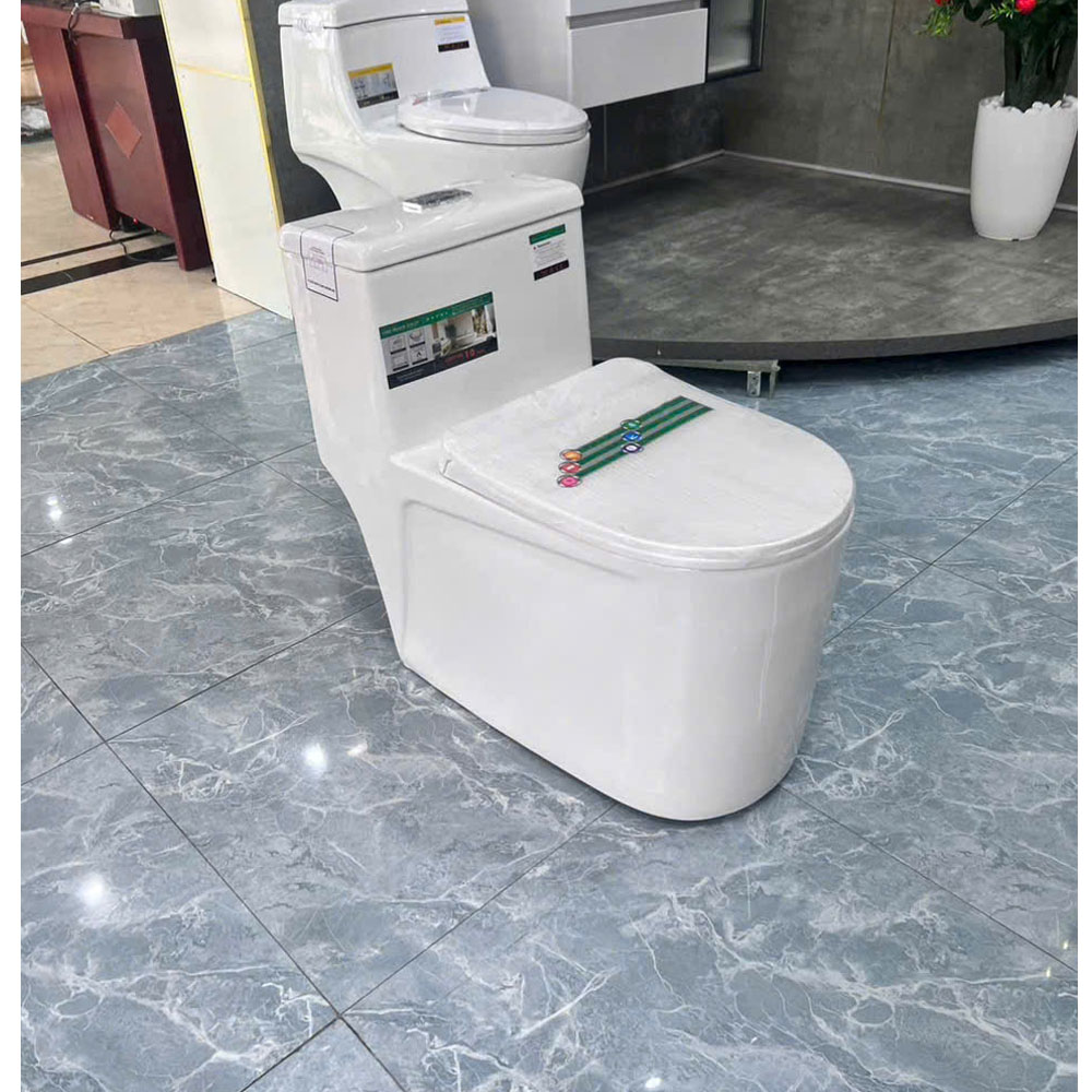 Cận cảnh lớp men sứ Nano kháng khuẩn mịn màng dễ vệ sinh của mã R17