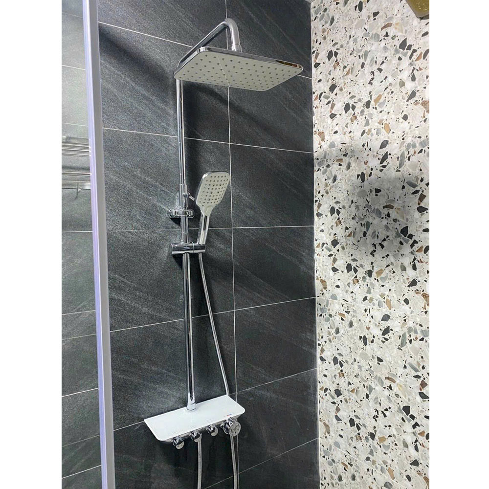 Sen tắm nóng lạnh mặt kính hiện đại tích hợp công nghệ chống cặn canxi