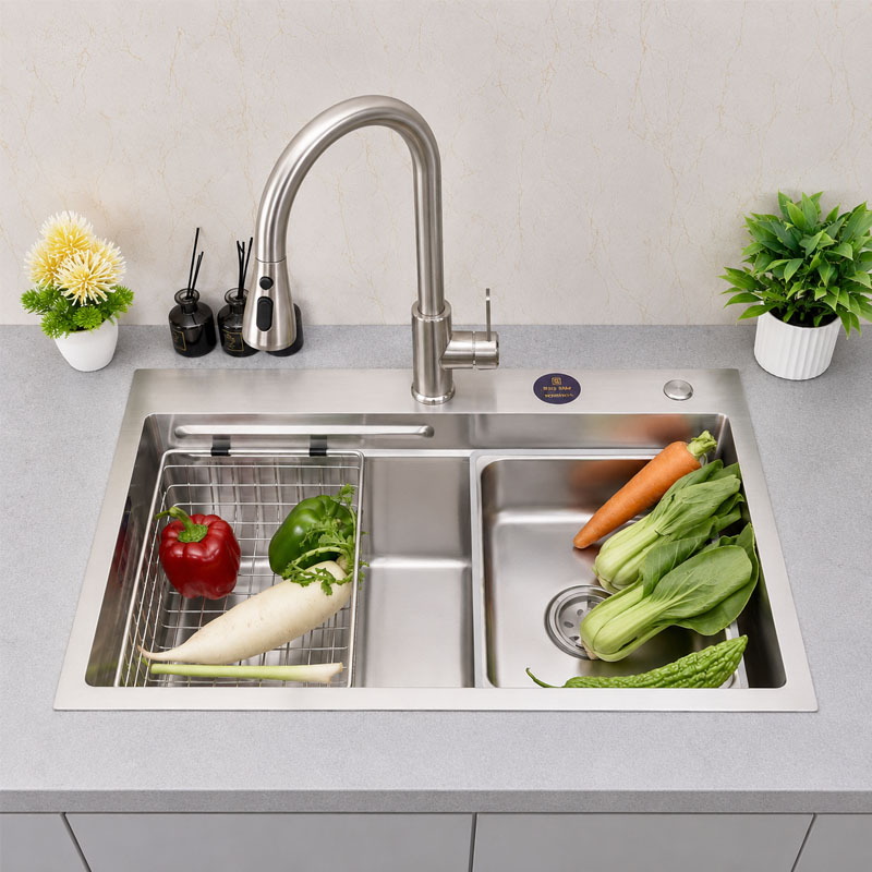 Thiết kế gờ hạ bậc tích hợp chậu nhỏ và rổ inox thông minh trên mã K6846