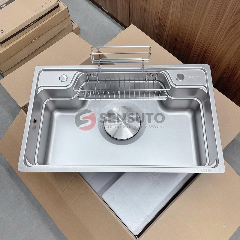 Thiết kế gờ hạ bậc thông minh tích hợp phụ kiện chậu Sensuto XLG7848TS