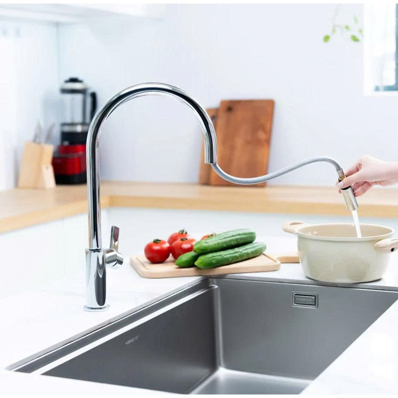 Vòi rửa bát dây rút Nobili NB205 với dây rút chống xoắn nứt 18Em linh hoạt