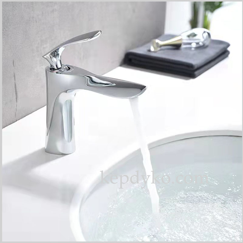 Vòi rửa mặt tay lá đồng mạ chrome 3 lớp – thiết kế hiện đại