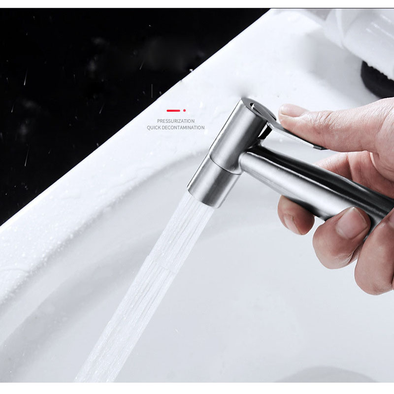 Bộ xịt vệ sinh inox 304 bền chắc, không rỉ sét trong Combo CB91