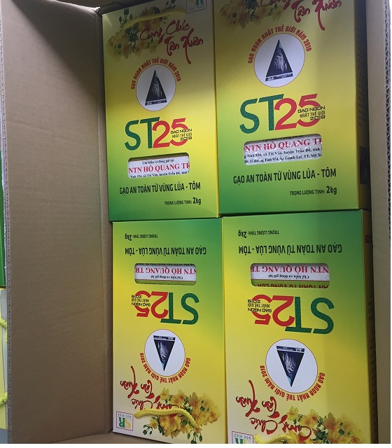 Thùng 8 hộp 2kg Gạo ST25 Lúa Tôm Gạo Ngon nhất Thế Giới / Combo 2 hộp Gạo ST25 gạo an toàn từ vùng Lúa Tôm 2kg