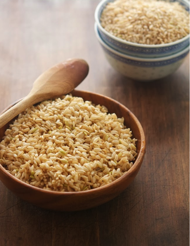 Thùng 8 hộp 2kg gạo mầm gaba sóc trăng ST25 / Combo 2 hộp Gạo Mầm Gaba ST25 hộp 2kg Gạo Ông Cua Đặc Sản Sóc Trăng