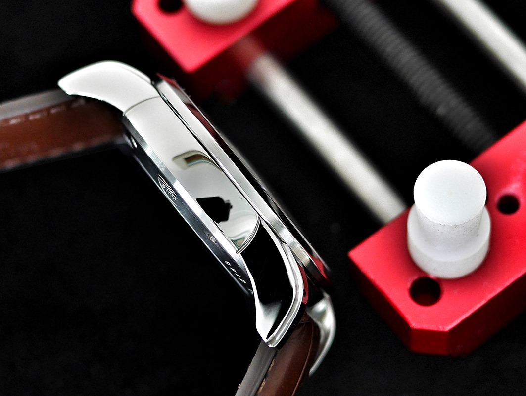 ĐỒNG HỒ MAURICE LACROIX SERIES PONTOS DATE AUTOMATIC 40MM PT6148-SS001-130-1