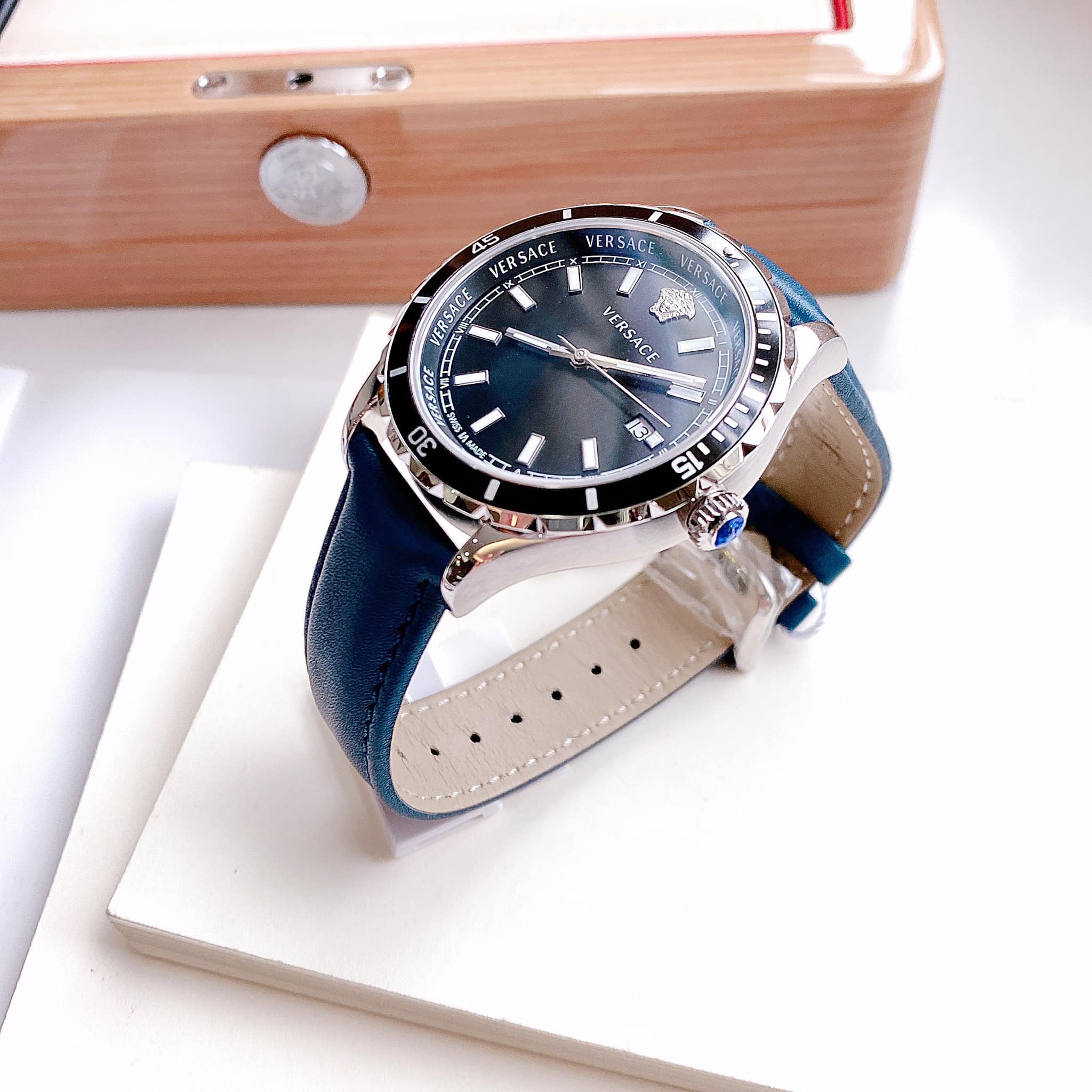 ĐỒNG HỒ NAM VERSACE VE3A00220 HELLENYIUM CASE SILVER DÂY DA