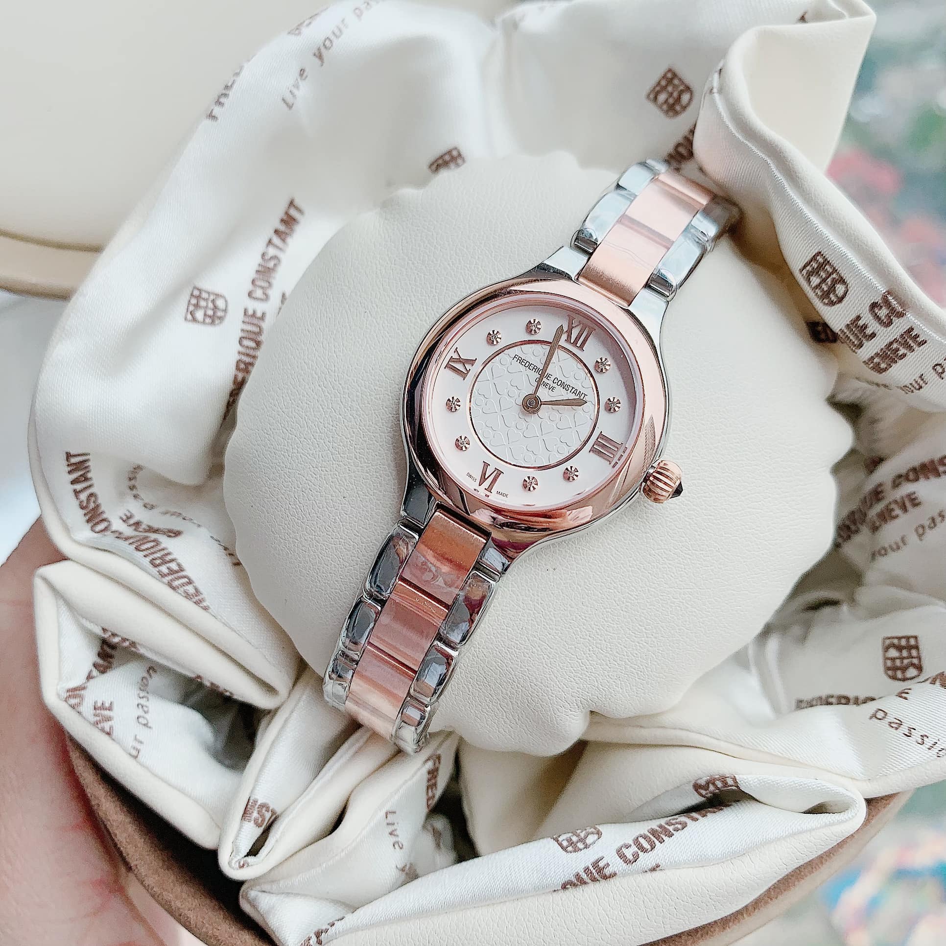 ĐỒNG HỒ NỮ FREDERIQUE CONSTANT FC-200WHD1ER32B CLASSICS DELIGHT