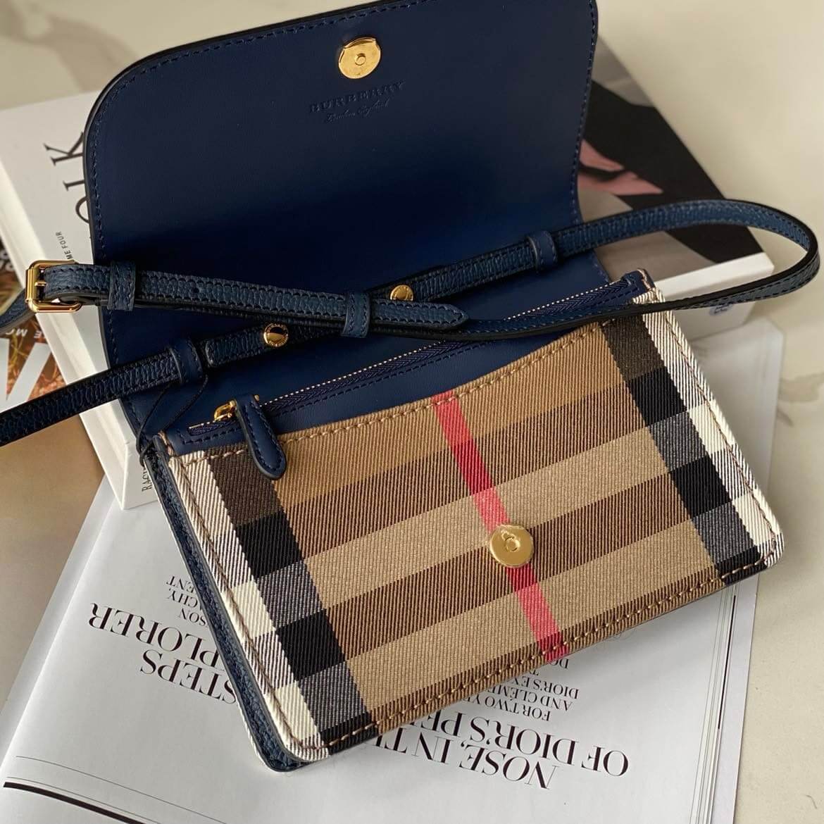 TÚI VÍ BURBERRY HAMPSHIRE WOC 80463171