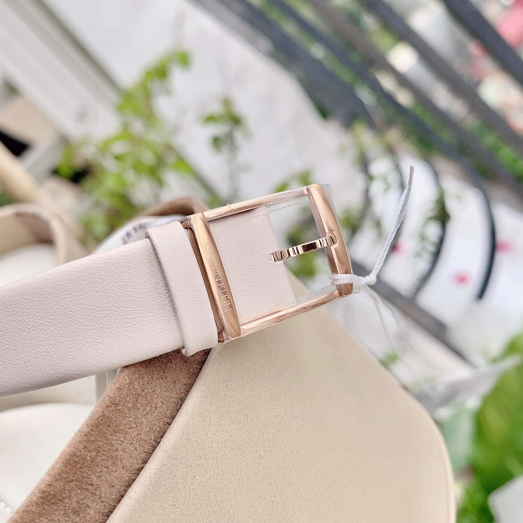 ĐỒNG HỒ NỮ CALVIN KLEIN CITY QUARTZ BEIGE K2G236X6 31MM