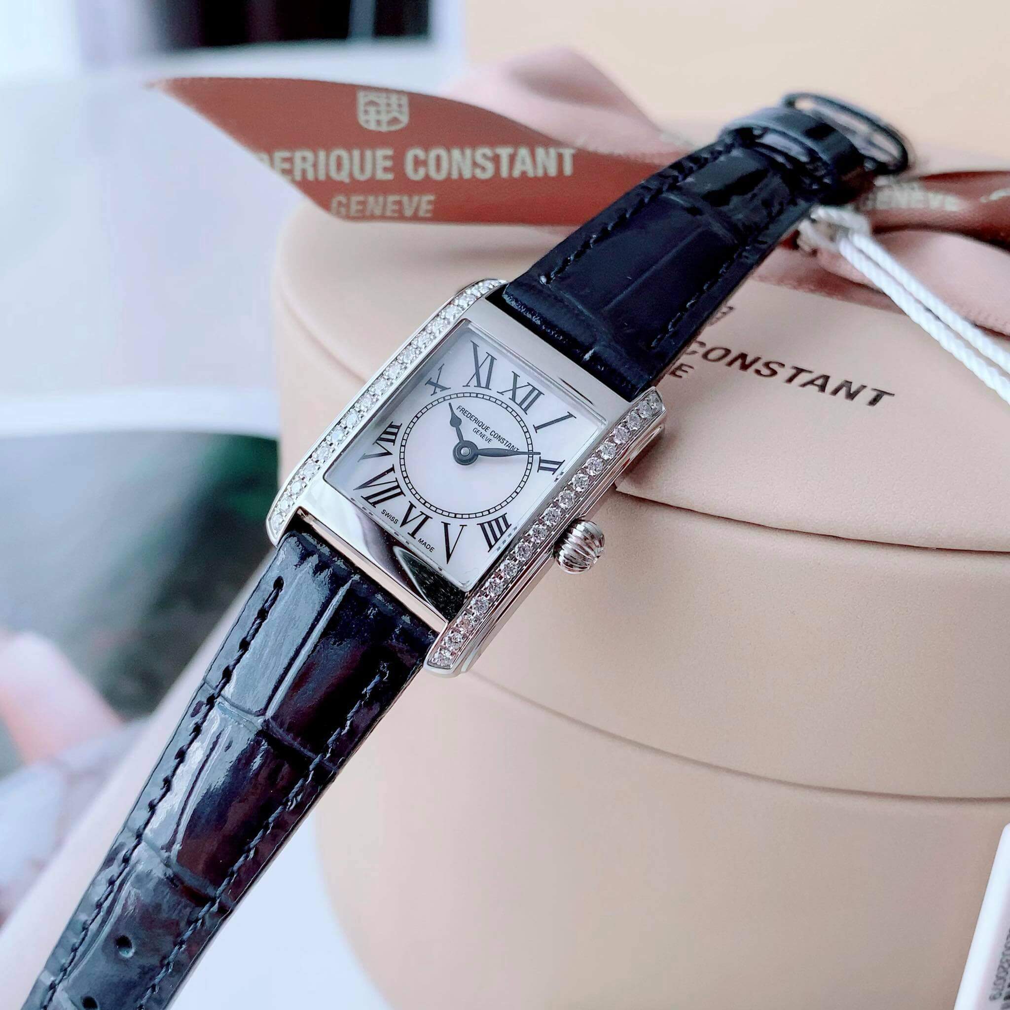 ĐỒNG HỒ NỮ FREDERIQUE CONSTANT FC-200MPWCD16 CLASSICS CARREE DIAMOND