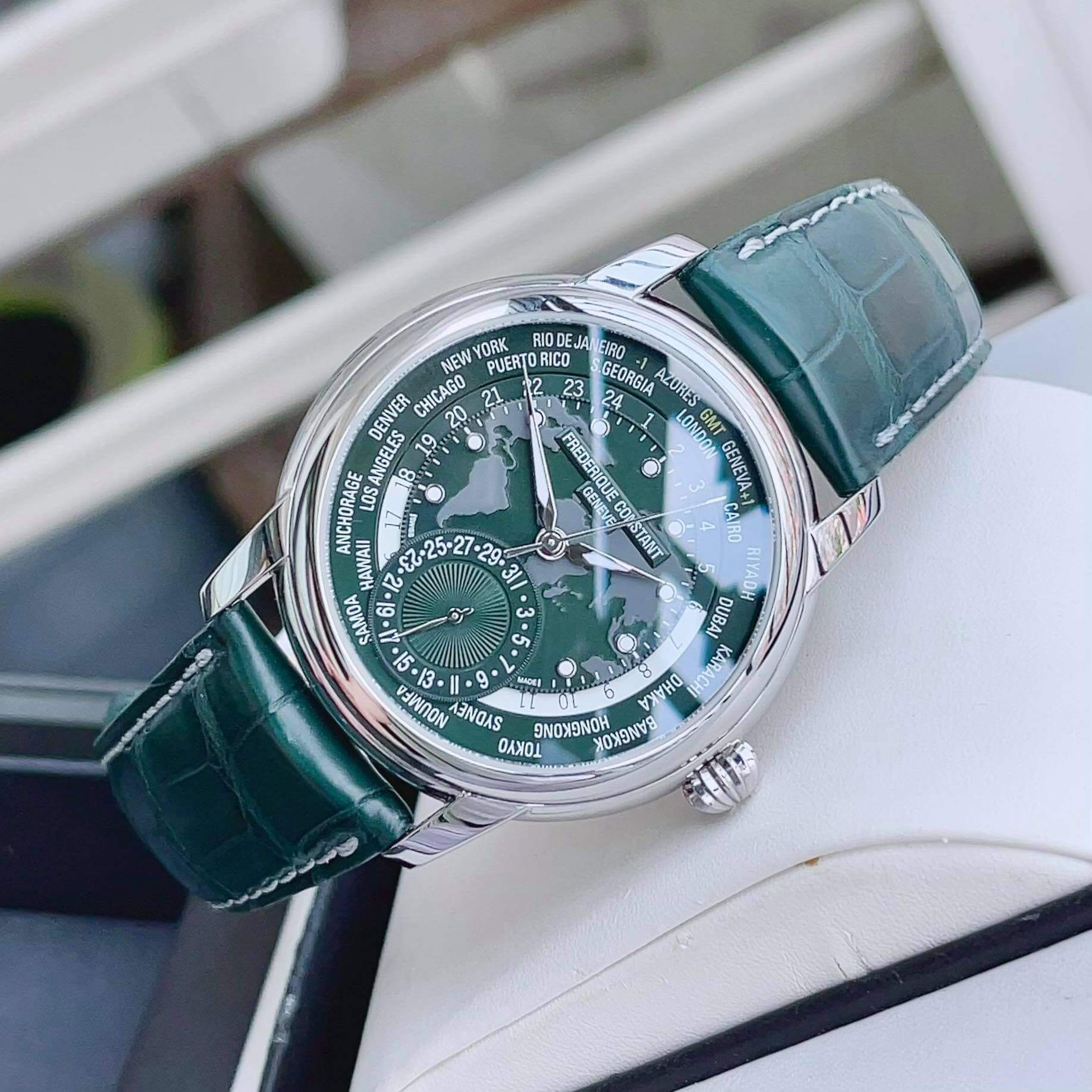 ĐỒNG HỒ FREDERIQUE CONSTANT FC-718GRWM4H6 WORLDTIMER 42MM