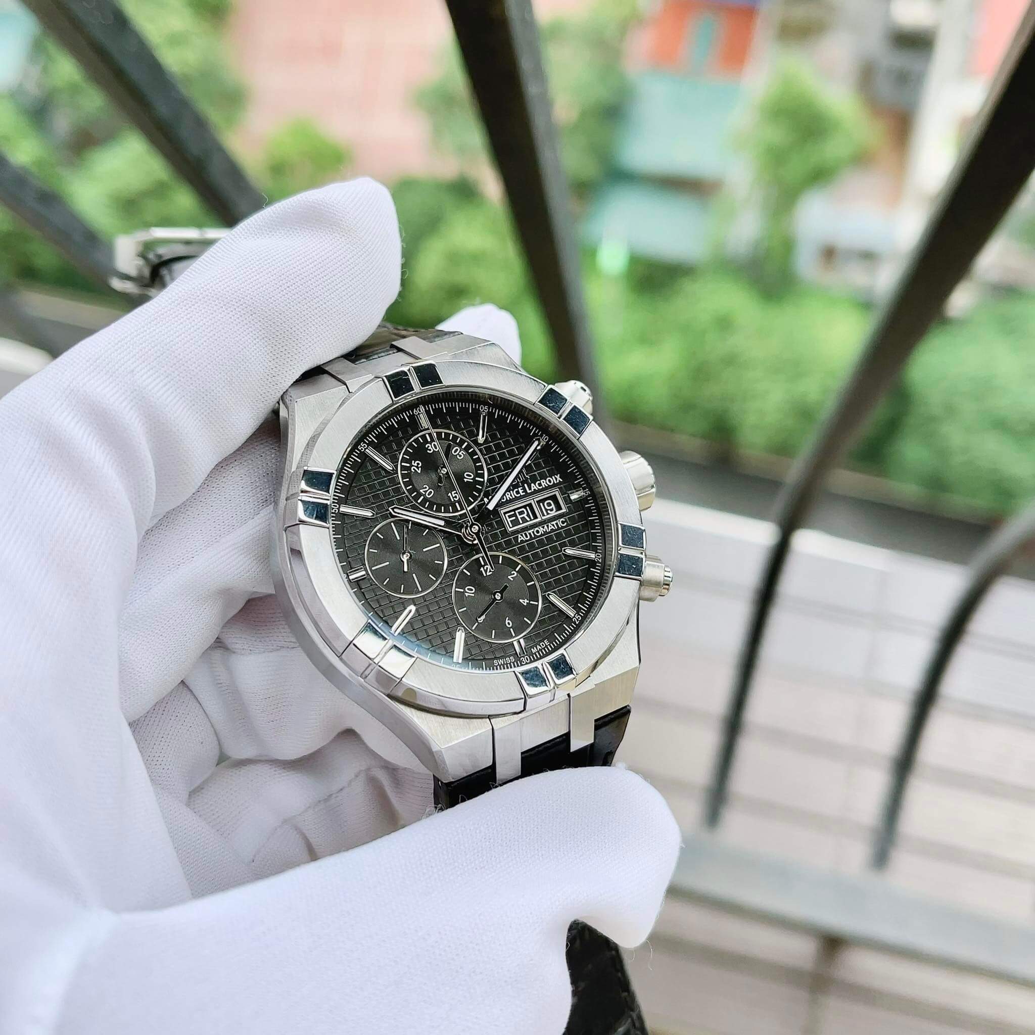 ĐỒNG HỒ NAM MAURICE LACROIX AI6038-SS001-330-1 AIKON AUTOMATIC DÂY DA