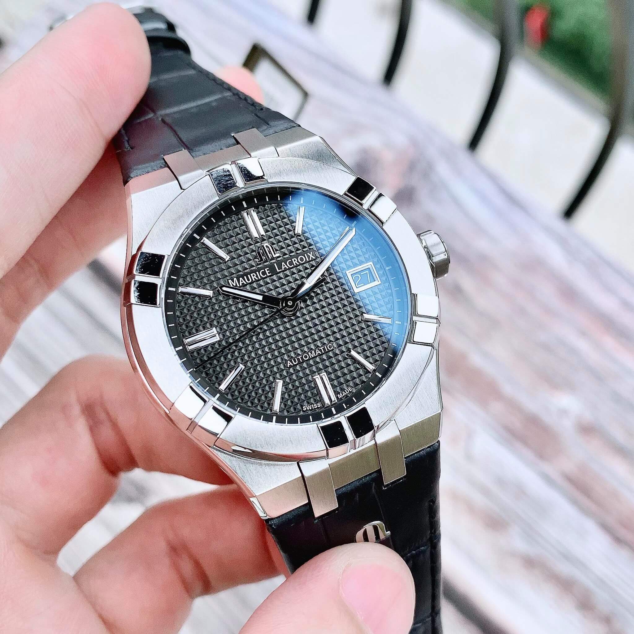ĐỒNG HỒ MAURICE LACROIX AIKON BLACK AUTOMATIC AI6007-SS001-330-1 39MM