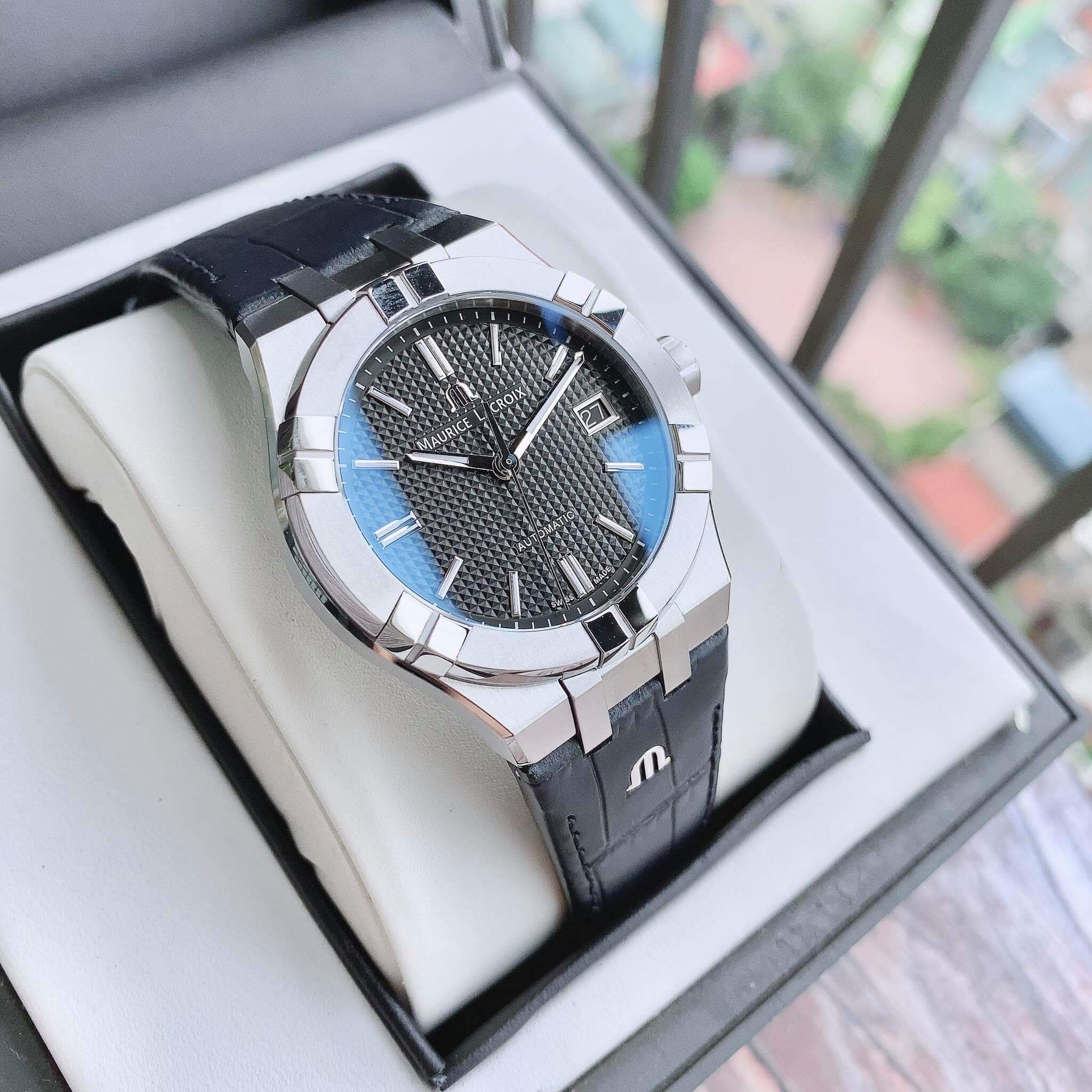 ĐỒNG HỒ MAURICE LACROIX AIKON BLACK AUTOMATIC AI6007-SS001-330-1 39MM