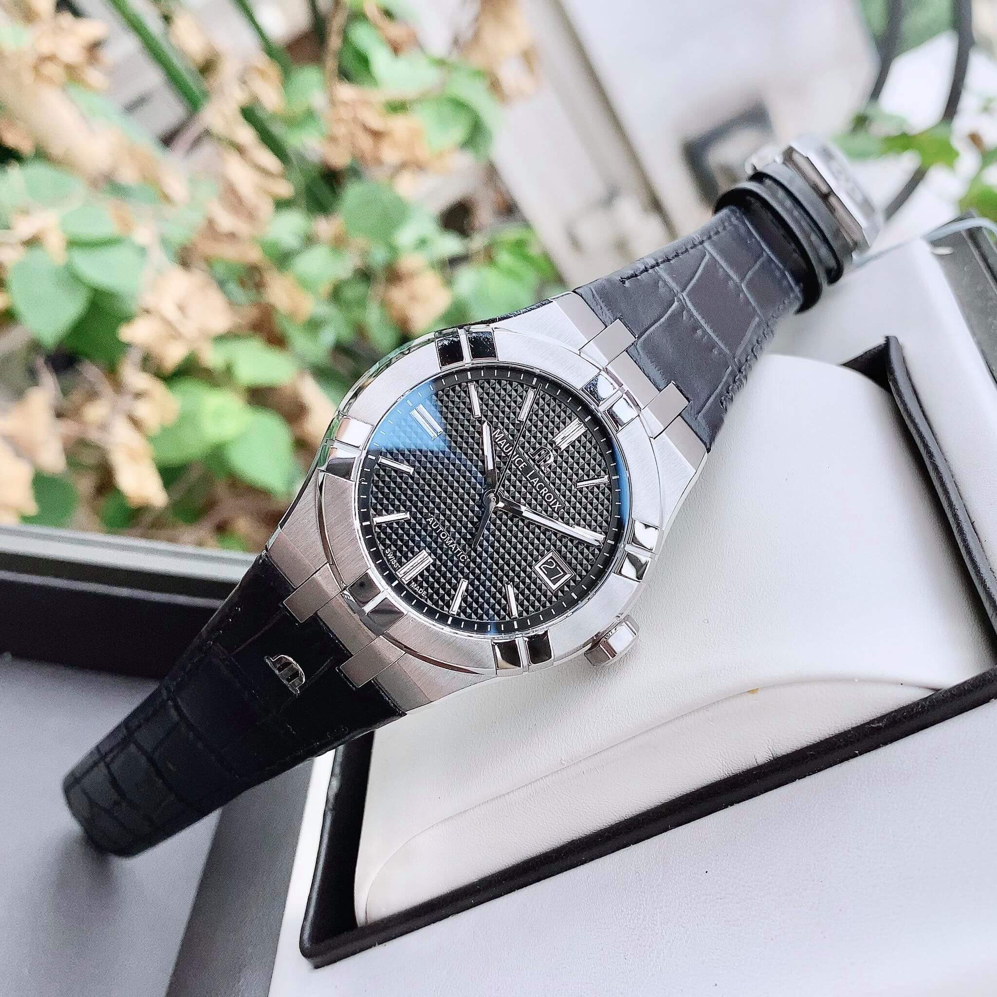 ĐỒNG HỒ MAURICE LACROIX AIKON BLACK AUTOMATIC AI6007-SS001-330-1 39MM