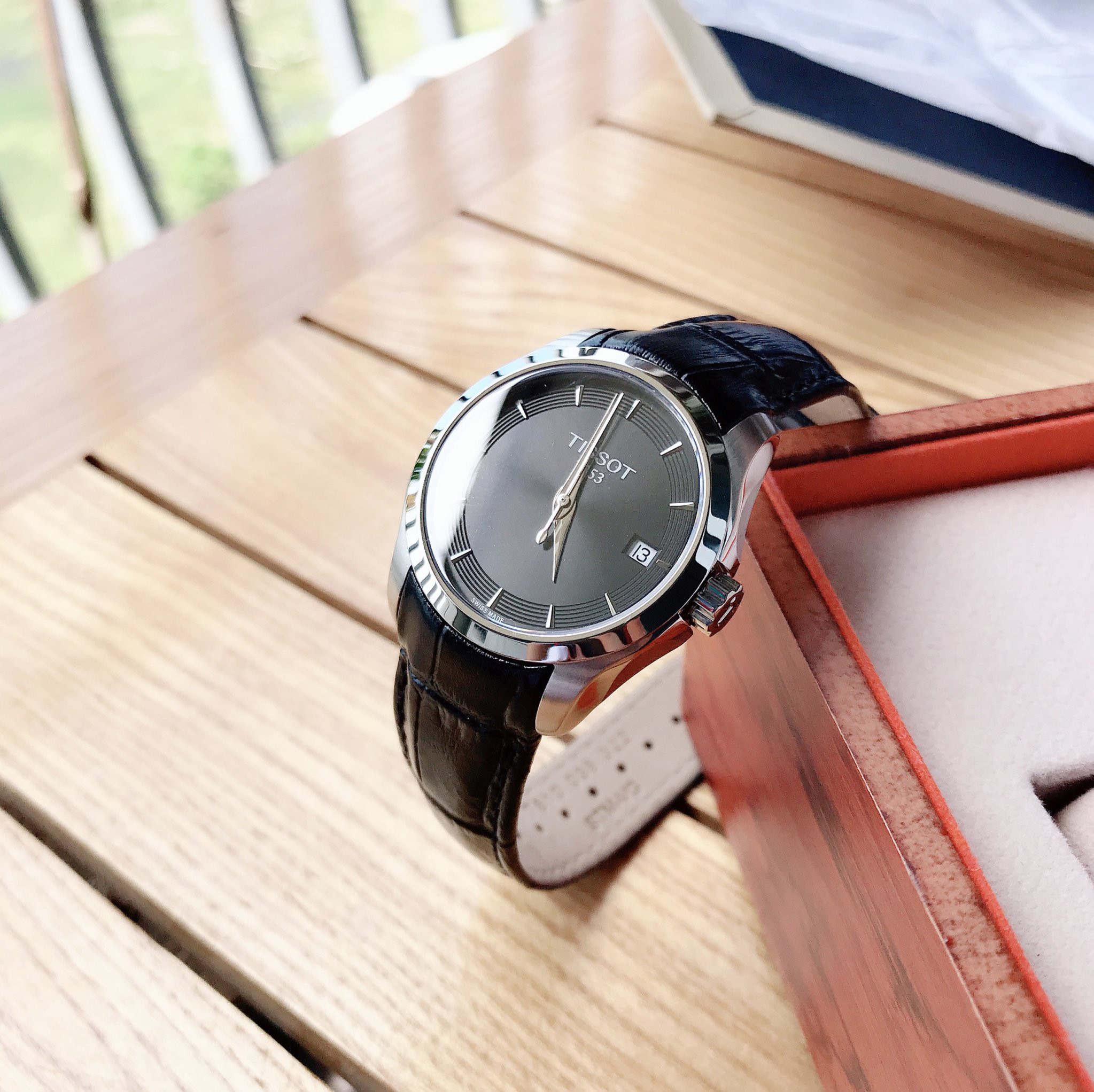 ĐỒNG HỒ NỮ TISSOT COUTURIER T035.210.16.051.01 LADY WATCH 32MM (T0352101605101)