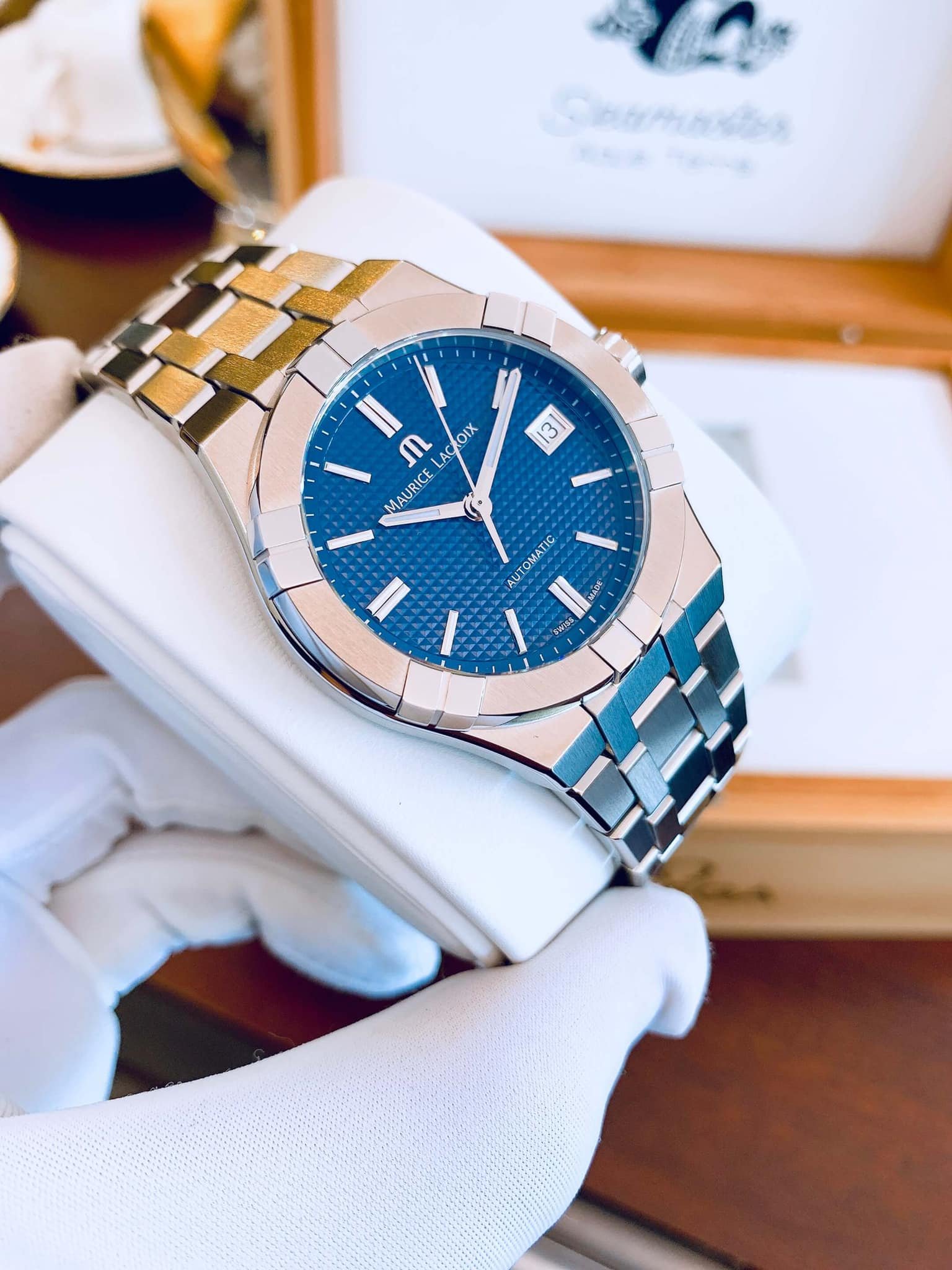 ĐỒNG HỒ MAURICE LACROIX AIKON BLUE STEEL AI6008-SS002-430-1
