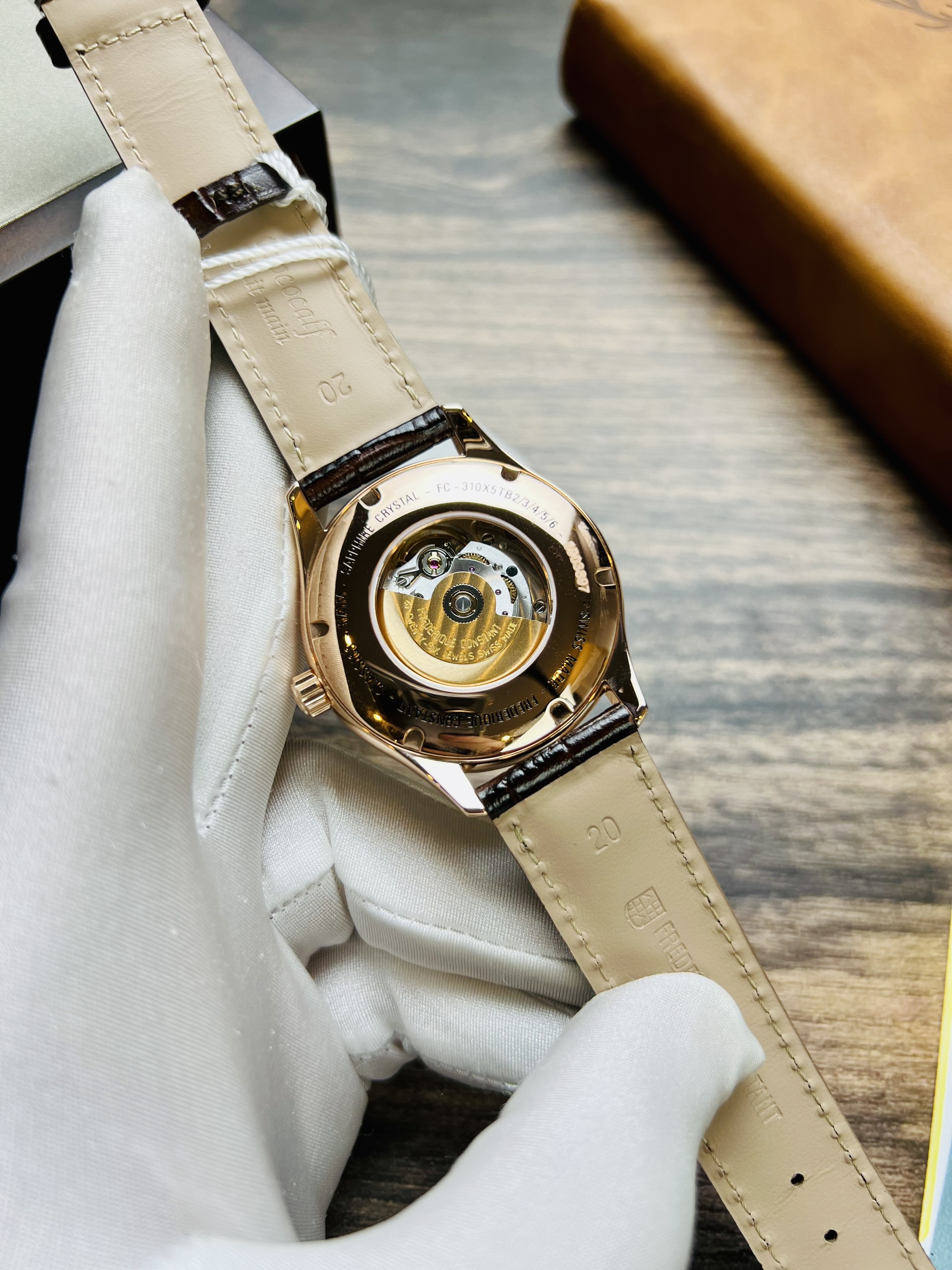 ĐỒNG HỒ FREDERIQUE CONSTANT HEART BEAT FC-310MV5B4 DÂY DA