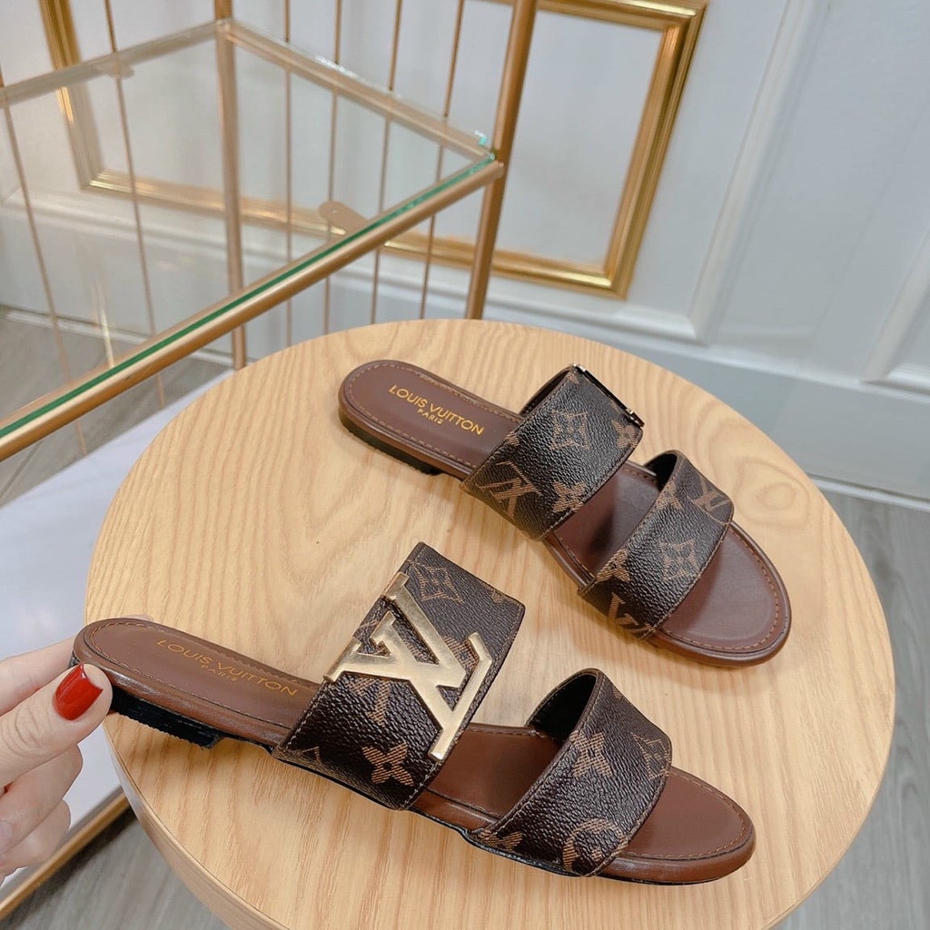 Womens Sandals Strappy Heel Flat Sandals LOUIS VUITTON #37 Womens Sandals Strappy Heel Flat Sandals LOUIS VUITTON