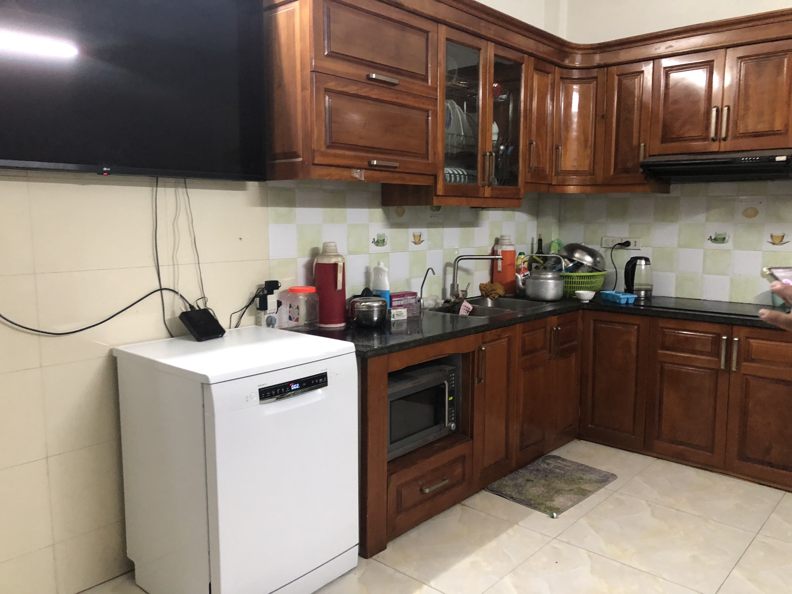 Lắp Đặt máy rửa bát Bosch SGS4HTW47E + Robot hút bụi và lau nhà Medion MD20021 Tại Phú Lãm, Hà Đông, Hà Nội