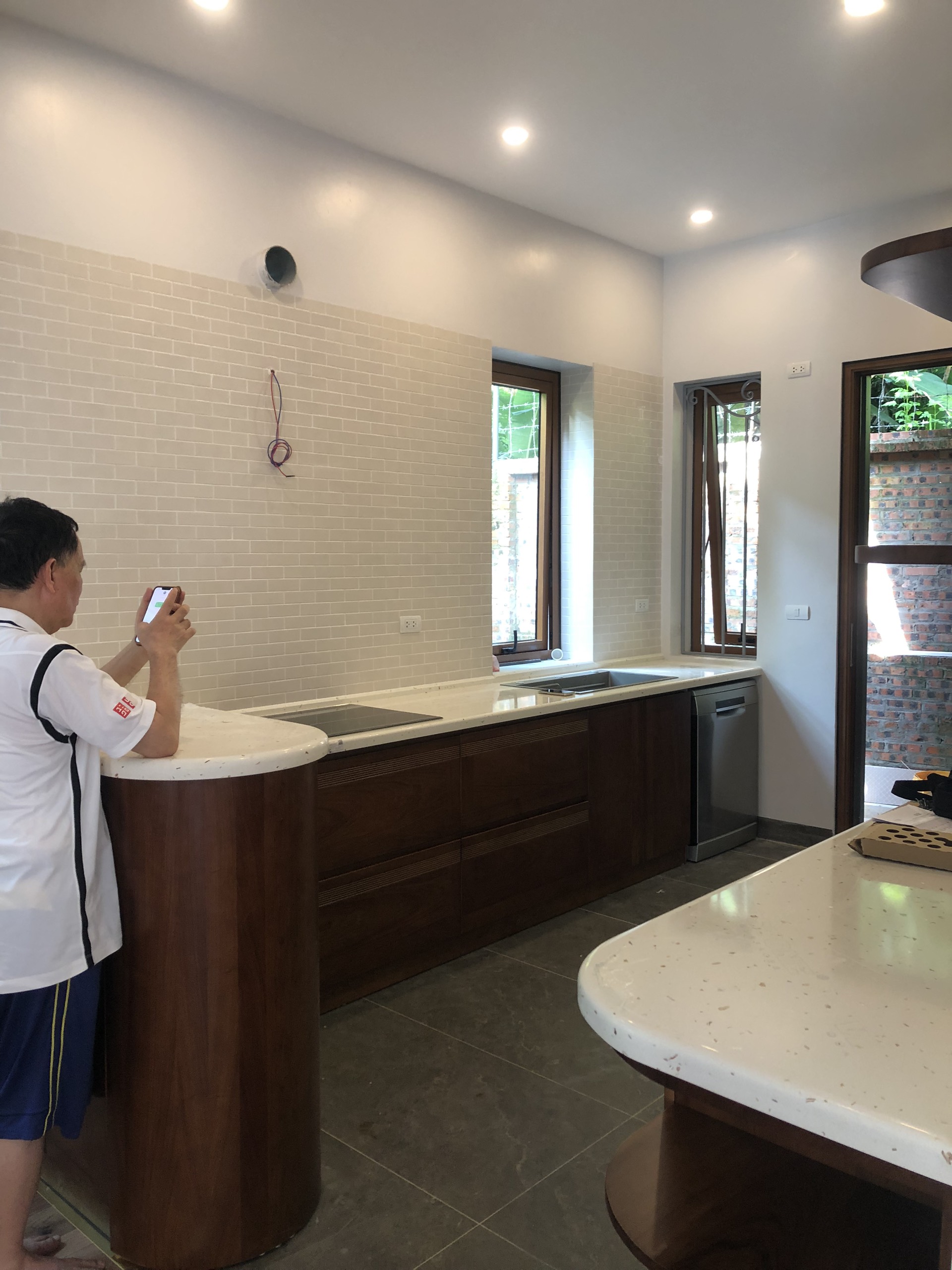 Lắp đặt Máy rửa bát Bosch SMS6ECI07E + Bếp từ Bosch Serie 8 PID675DC1E Tại Tiên Phương, Chương Mỹ, Hà Nội