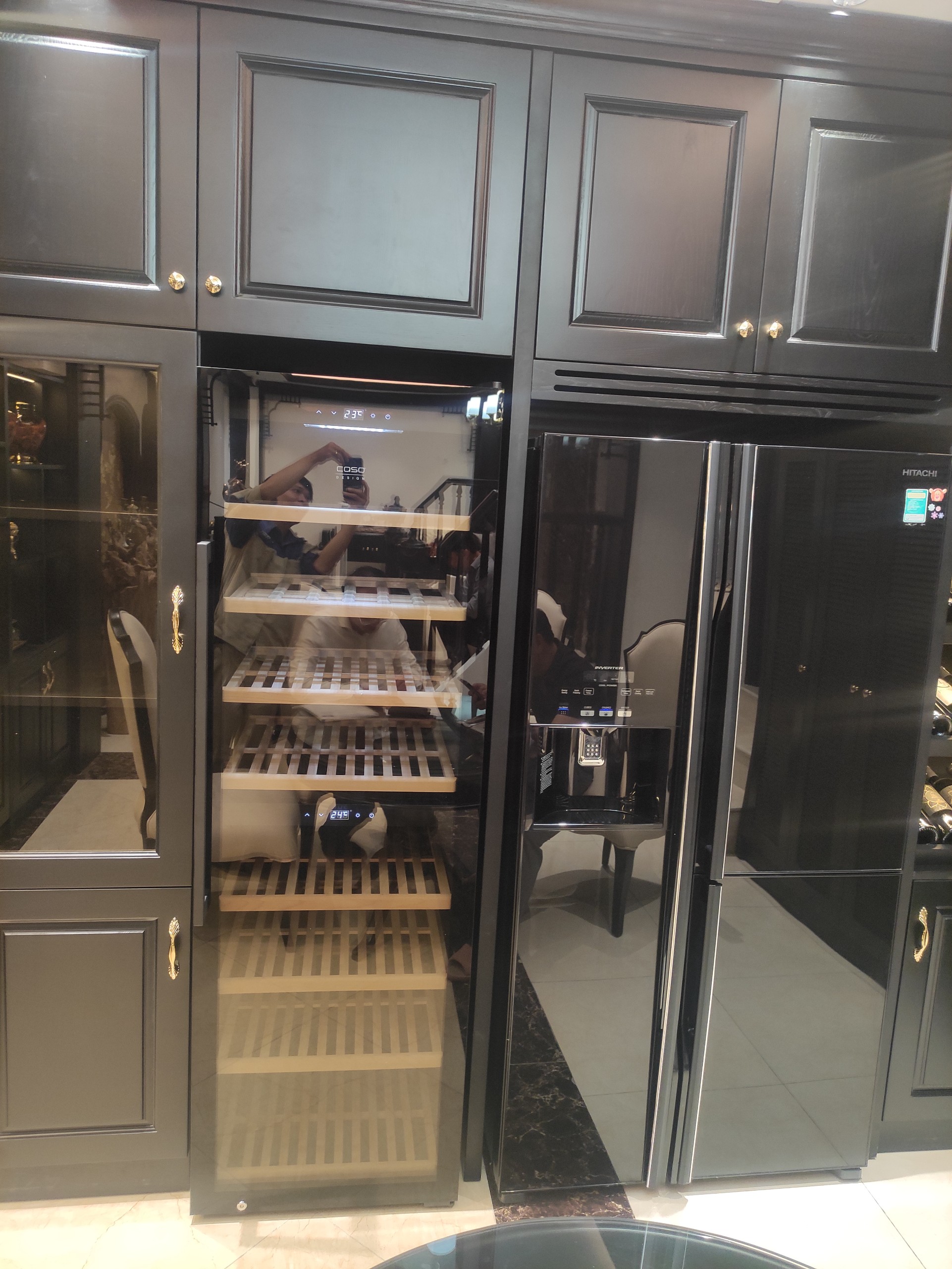 Lắp đặt Tủ Bảo Quản Rượu Vang Caso WineExclusive 180 Smart - 731 Tại KĐT Vinhomes riverside, Sài Đồng, Long Biên, Hà Nội