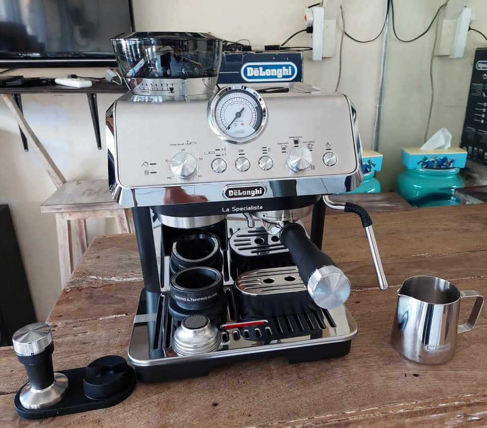 Machine à café grain De'Longhi Specialista EC9155.MB