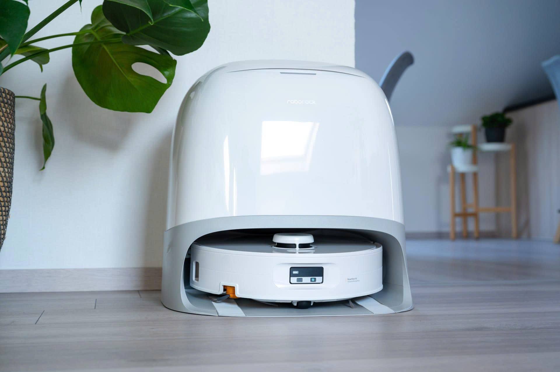 Robot hút bụi lau nhà Roborock Qrevo Curv 2 Flow