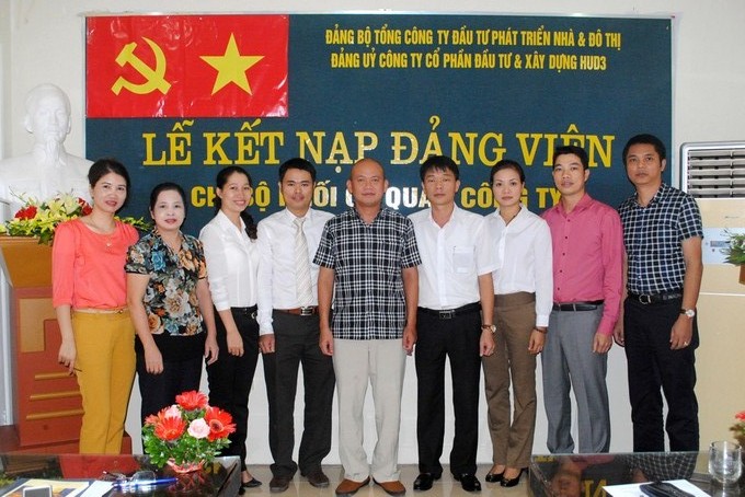 Chi bộ Khối cơ quản công ty tổ chức Lễ kết nạp đảng viên mới năm 2013 (Đợt 2)