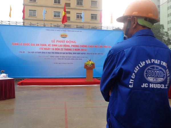 Tổng công ty HUD tổ chức Lễ phát động Tuần lễ quốc gia an toàn, vệ sinh lao động, phòng chống cháy nổ lần thứ 16 tại công trình: Nhà ở để bán NO – VP02 Linh Đàm
