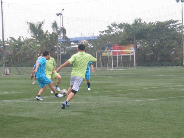 Giao lưu bóng đá Công ty HUD3.3 BQLDA số 2 Tổng công ty đầu tư phát triển nhà và đô thị (HUD)