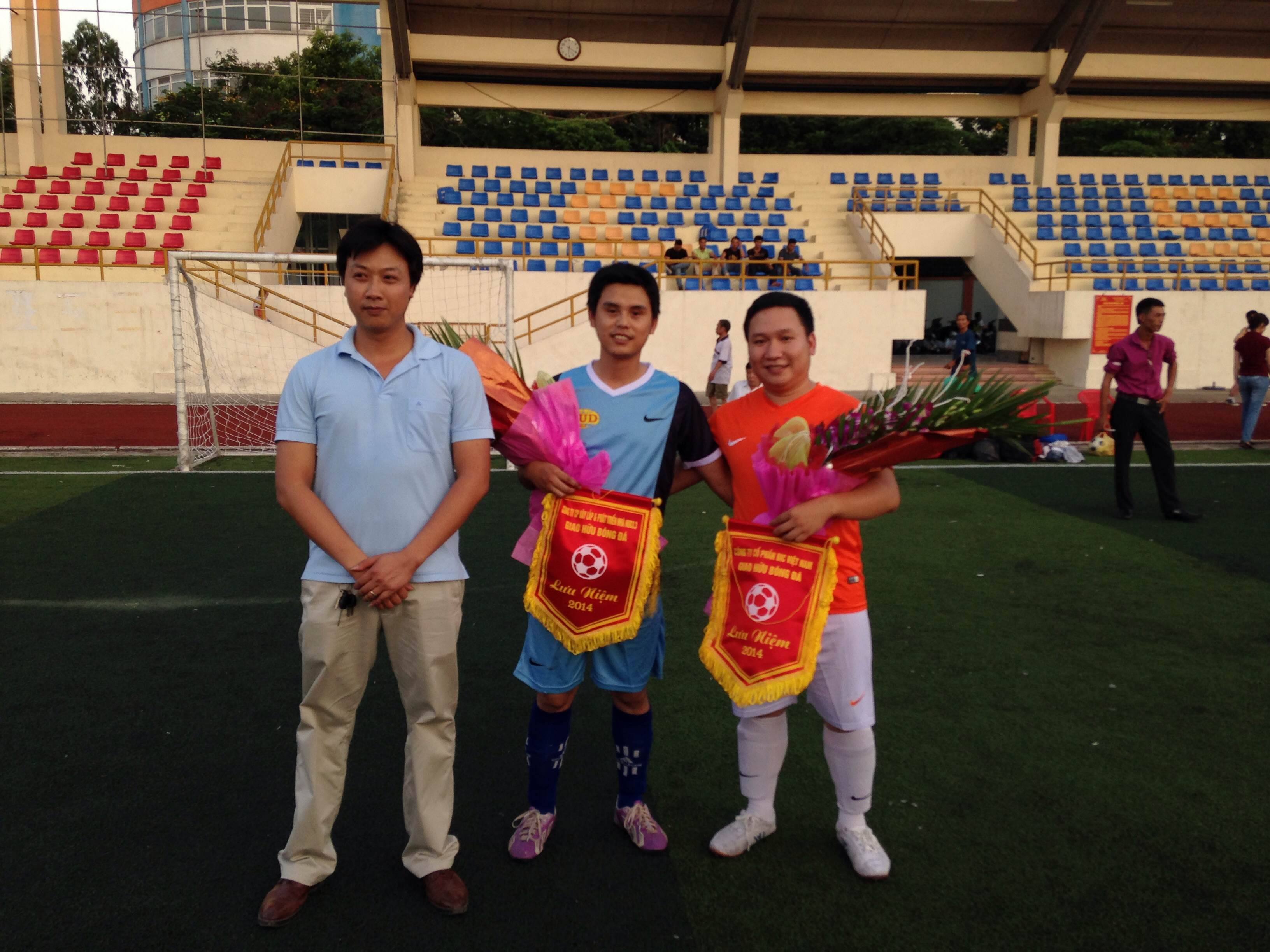 Giao lưu bóng đá: HUD3.3 BIC VIỆT NAM