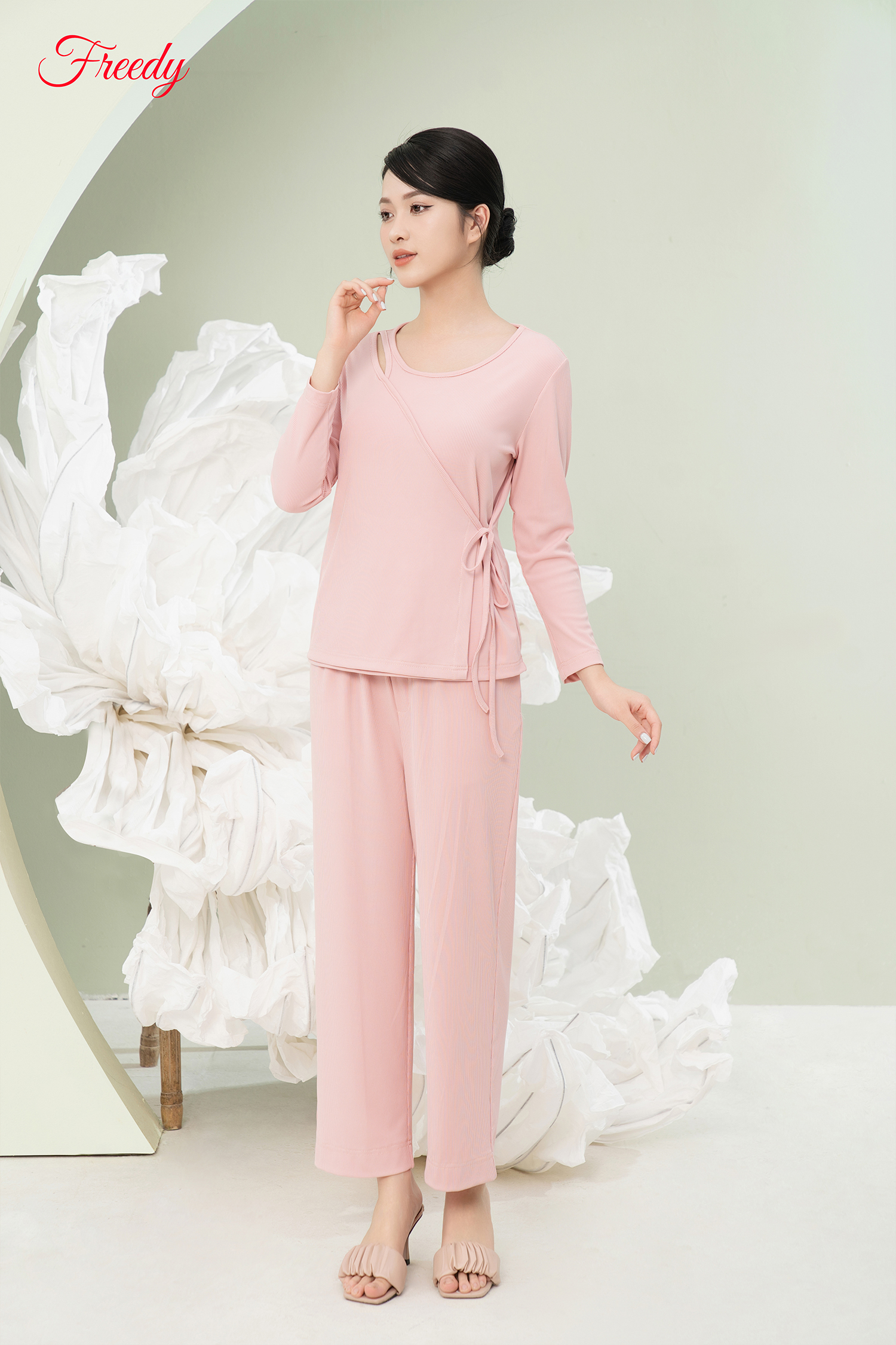 Bộ dài tay nữ len tăm cutout - WBD2317