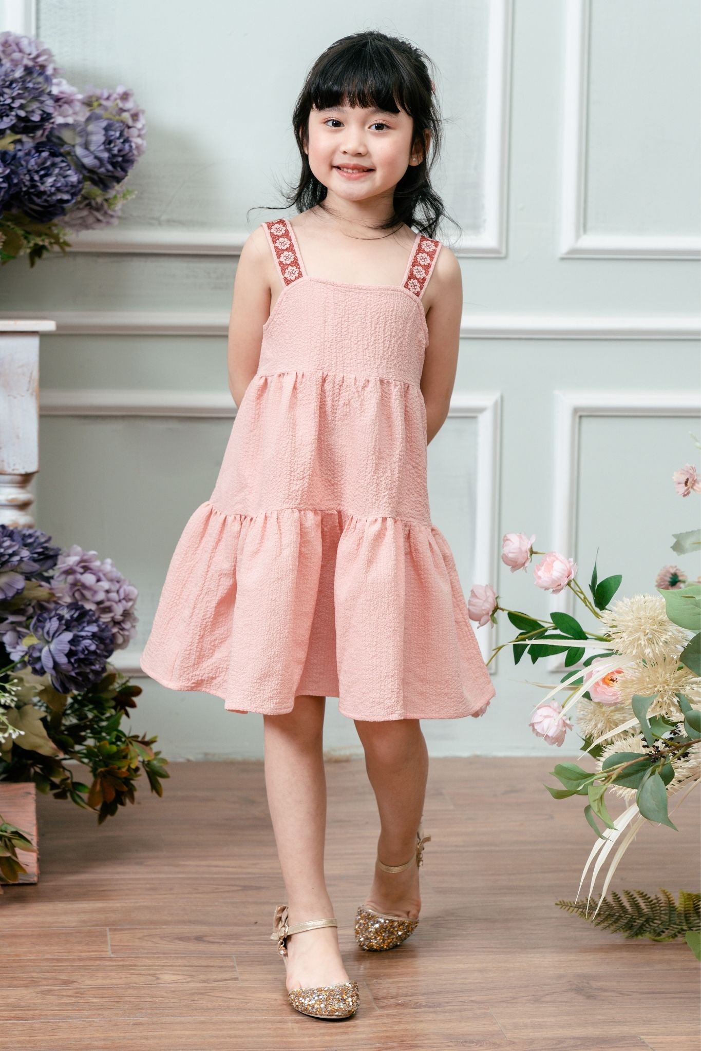 Váy bé gái 2 dây thêu - KVH2207