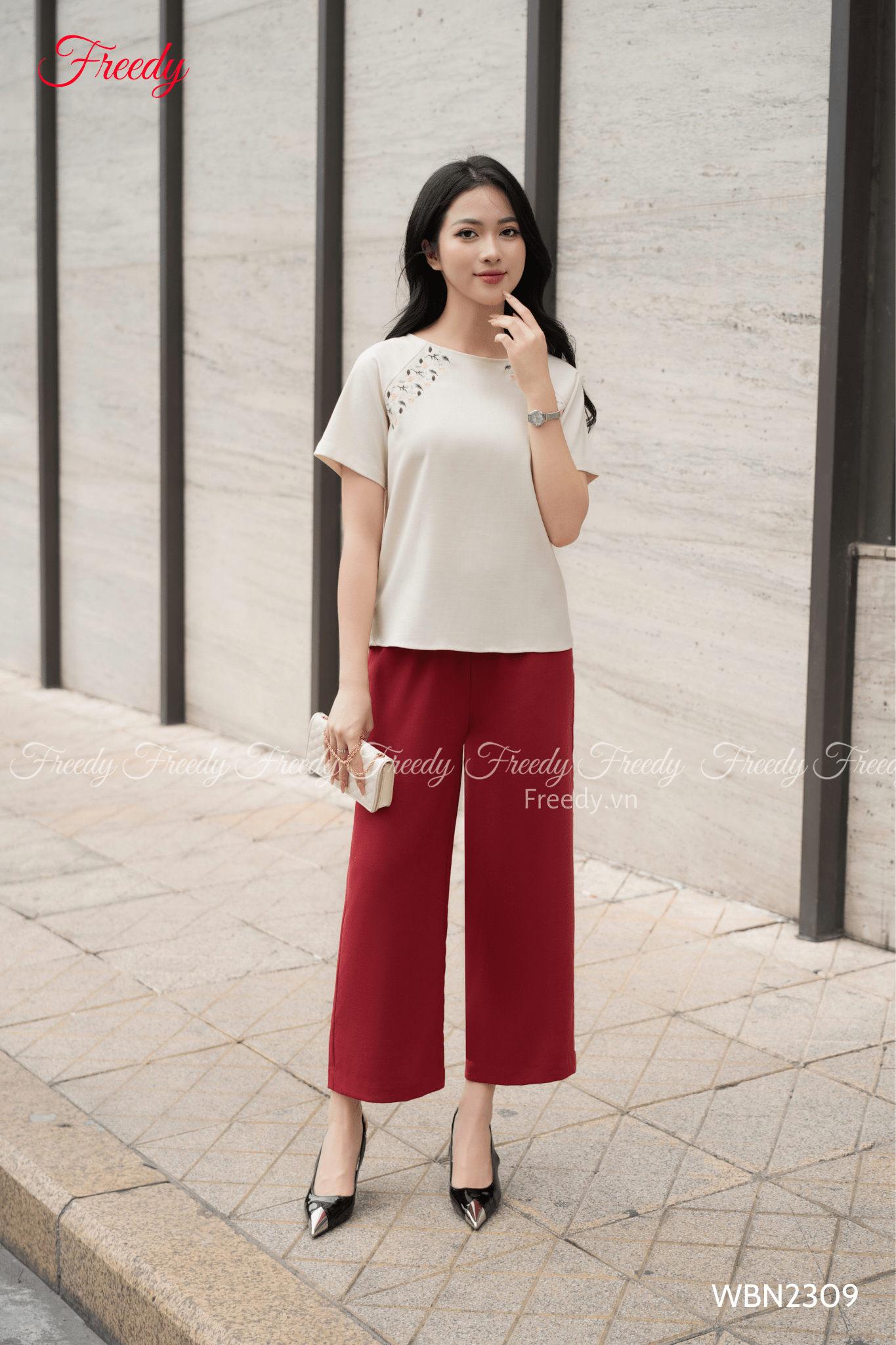 Bộ ngắn tay nữ raglan đũi Thái thêu hoa - WBN2309