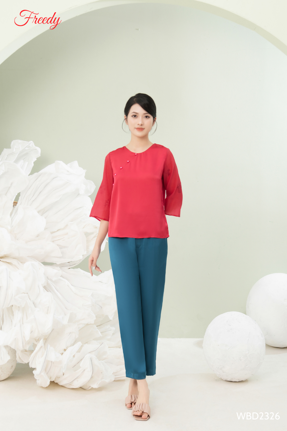 Bộ dài tay nữ lụa Thái phối Organza thêu đính cúc - WBD2326