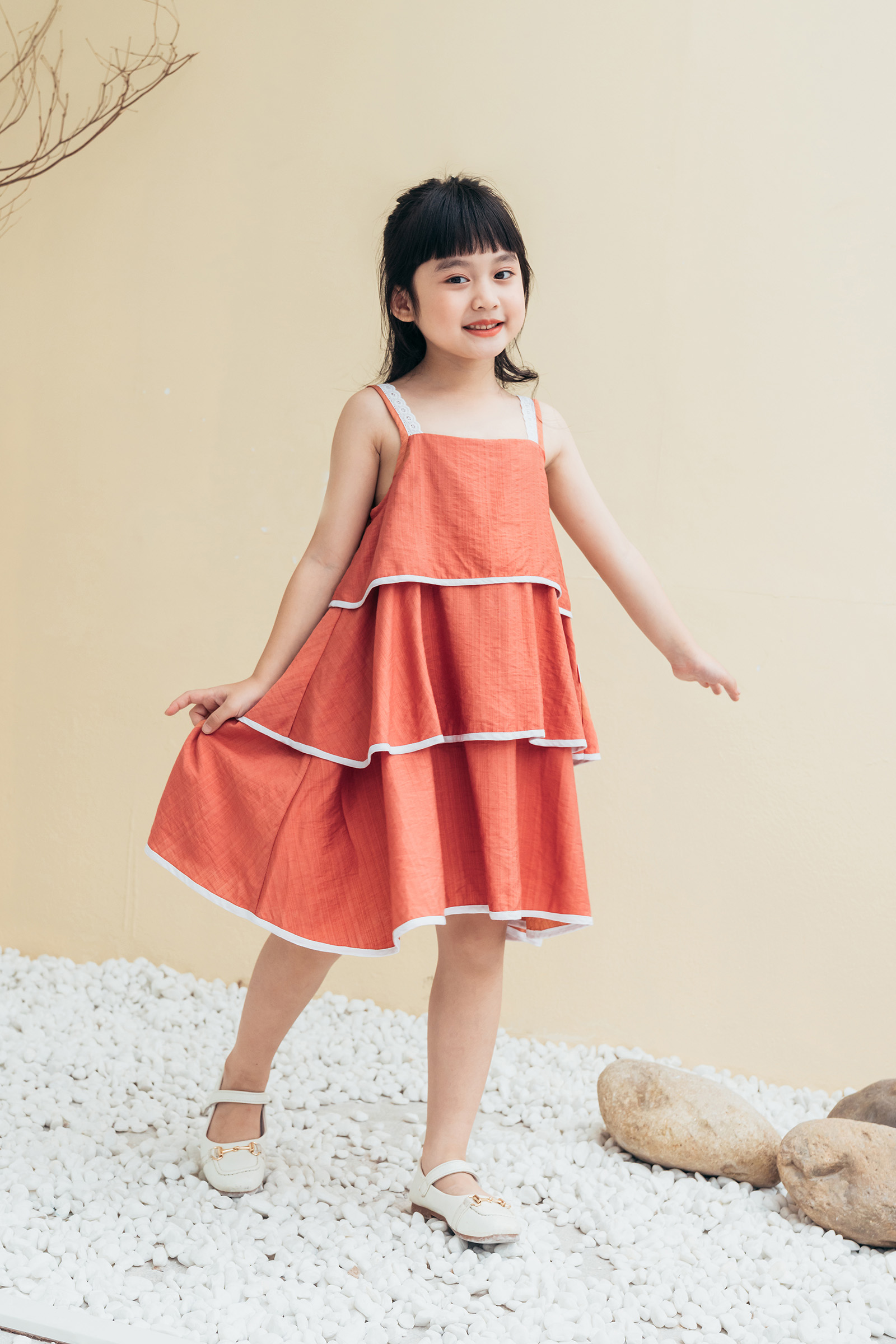 Váy đầm trẻ em Lamm vải linen tay bồng babydoll đuôi cá hồng Lamm - Con là  điều ngọt ngào nhất!