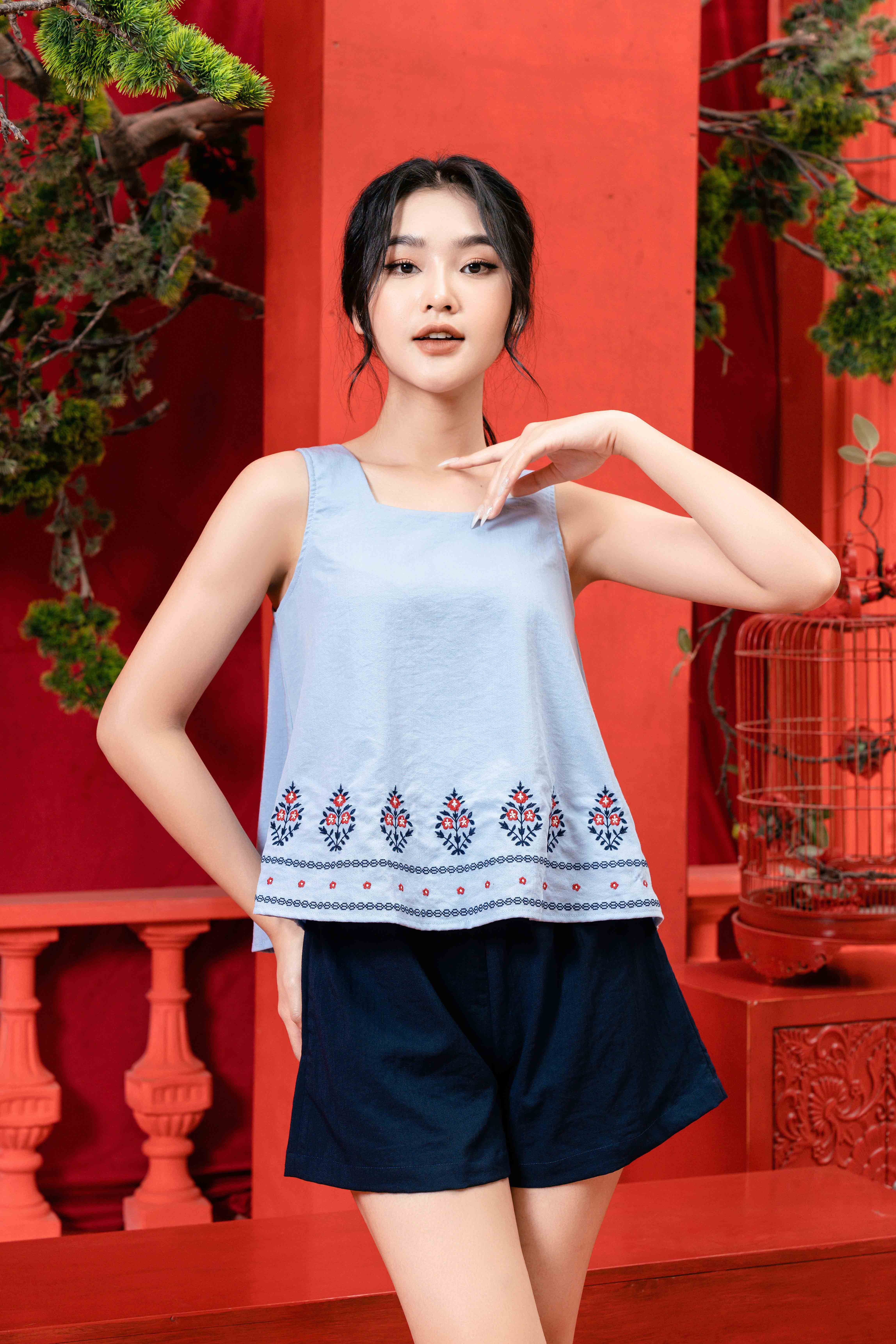 Bộ sát nách nữ thêu chân WBS2214