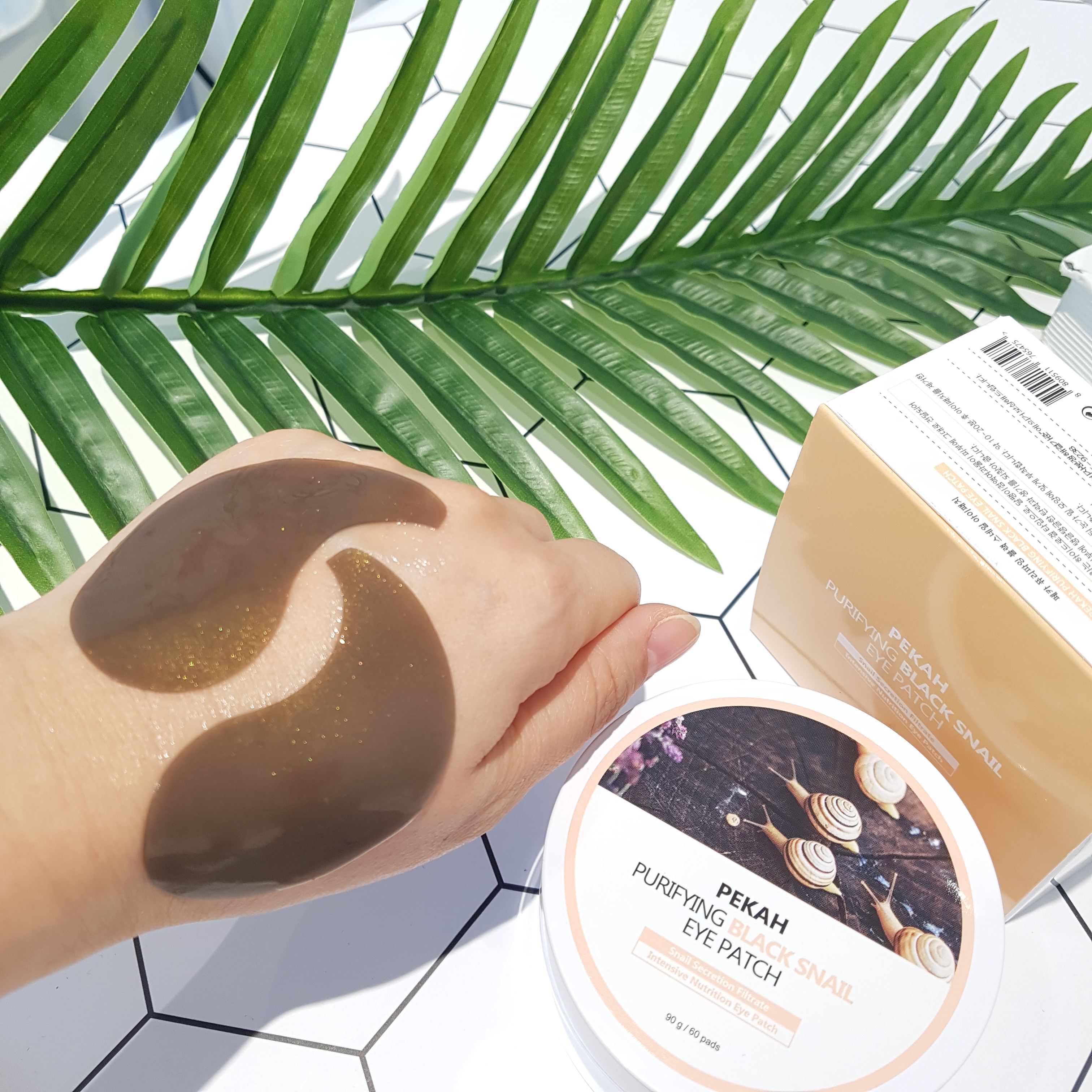 Mặt Nạ Mắt Phục Hồi , Chống Lão Hóa Chiết Xuất Ốc Sên Đen PEKAH 90g - PEKAH Purifying Black Snail Eye Patch