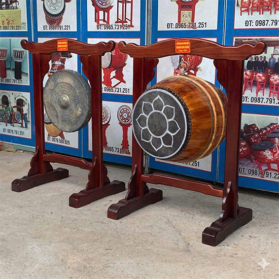 Bộ Trống _ Chiêng Đình Làng Gỗ Tự Nhiên / Sơn vàng theo yêu cầu