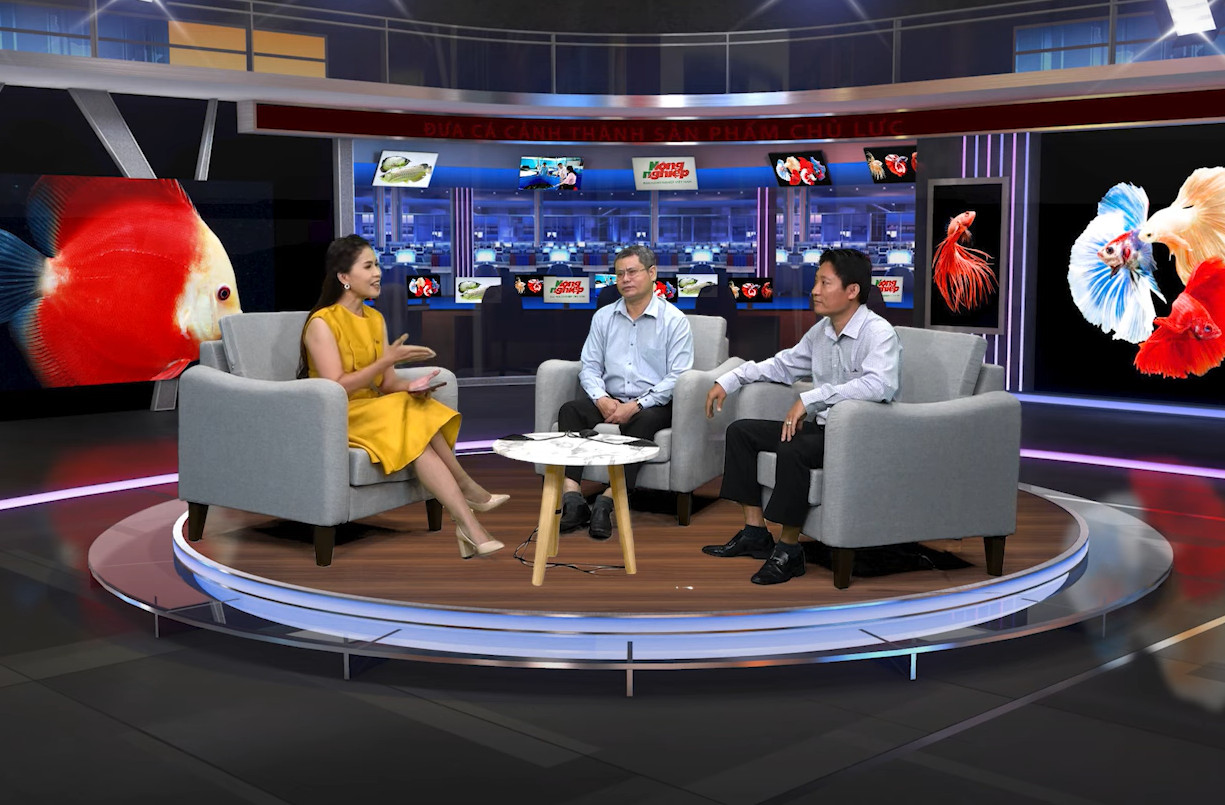 Talk show about turning ornamental fish into a key product in the economy