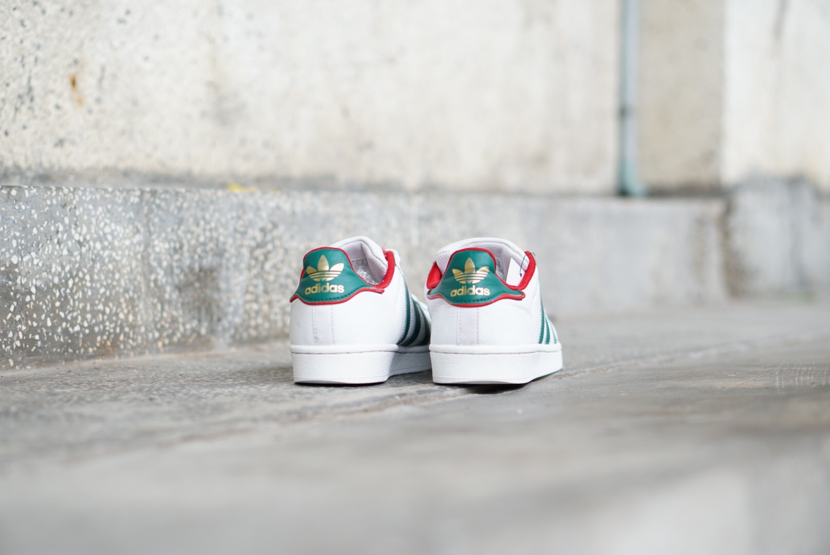 adidas superstar slip on homme blanc