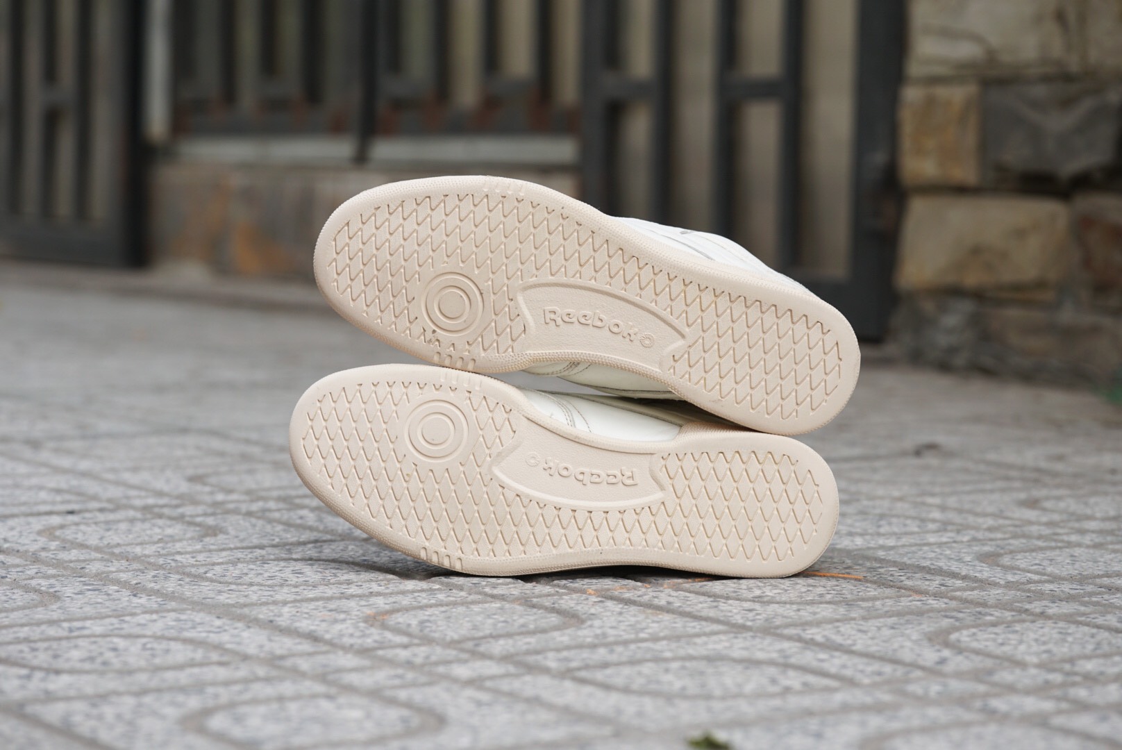 Reebok v67899 new arrivals