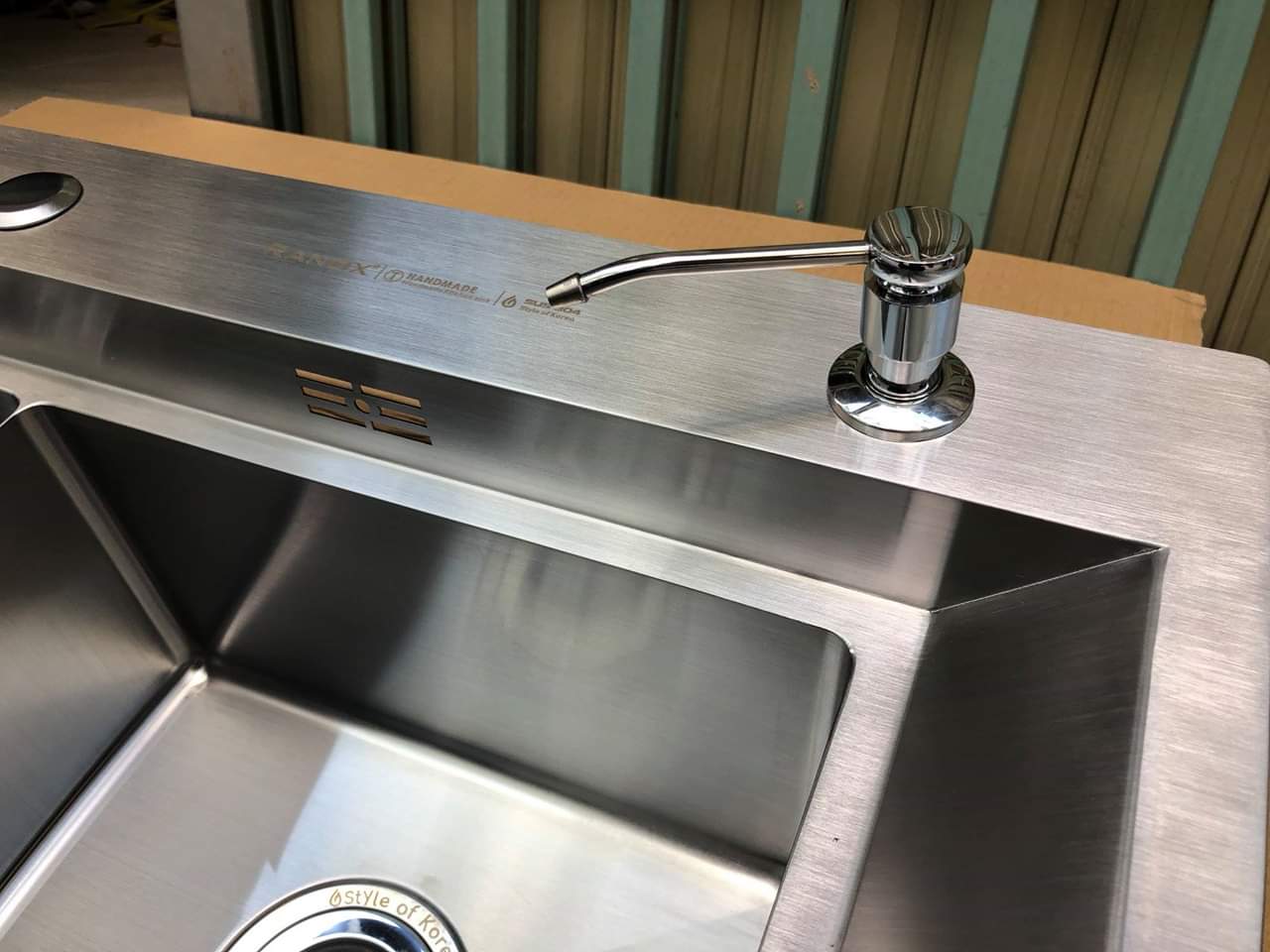 BÌNH XỊT NƯỚC RỬA BÁT RỬA CHÉN RANOX BX01 06