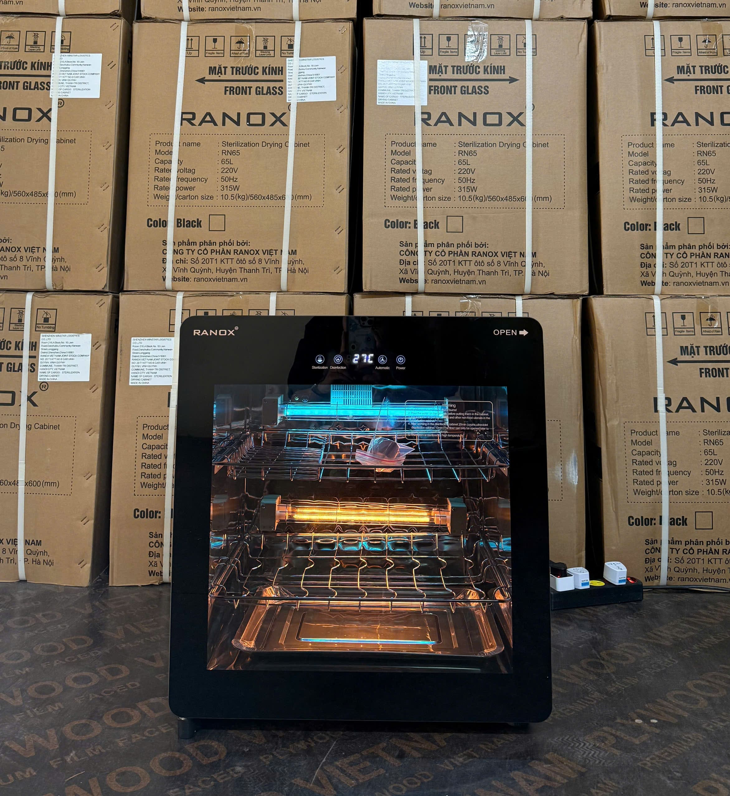 Tủ Sấy Tiệt Trùng Bát Đĩa RN65