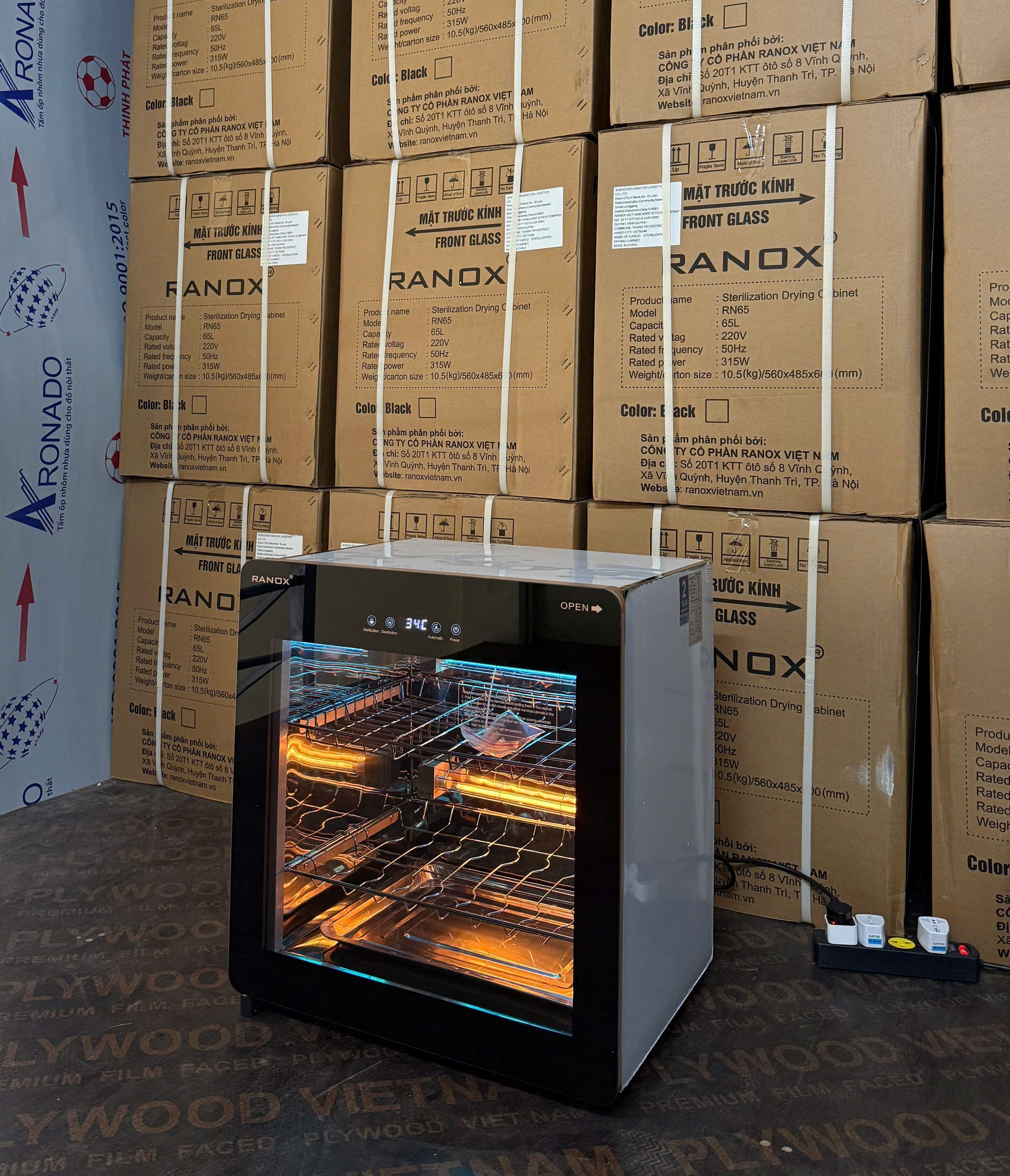 Tủ Sấy Tiệt Trùng Bát Đĩa RN65