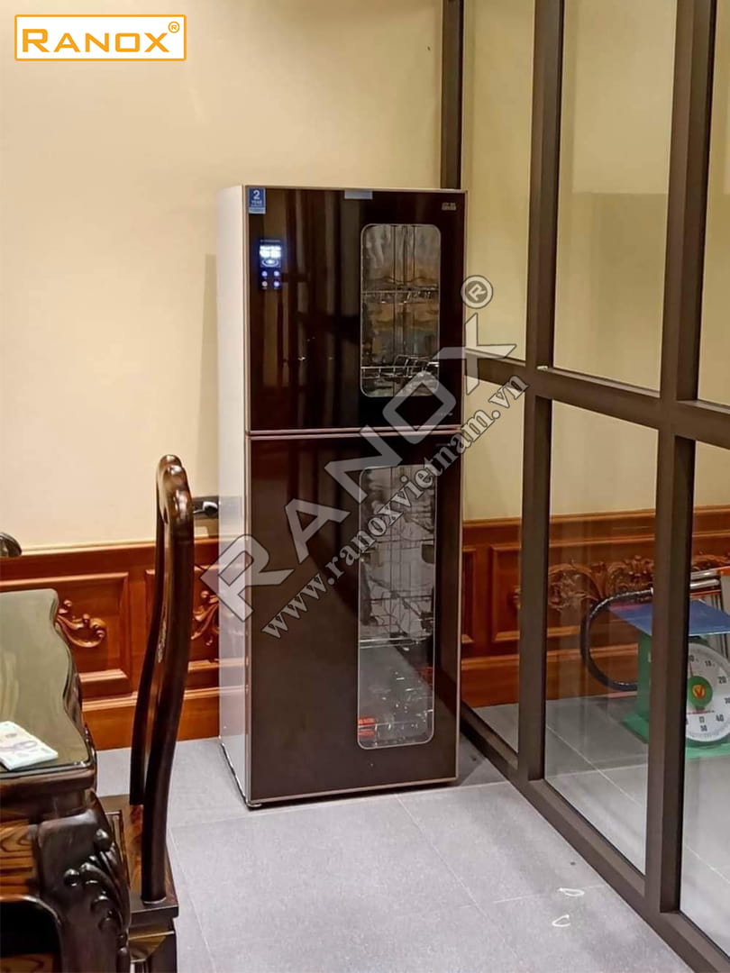 TỦ SẤY BÁT GIA ĐÌNH ĐIỀU KHIỂN CẢM ỨNG MÀU NÂU CAFE